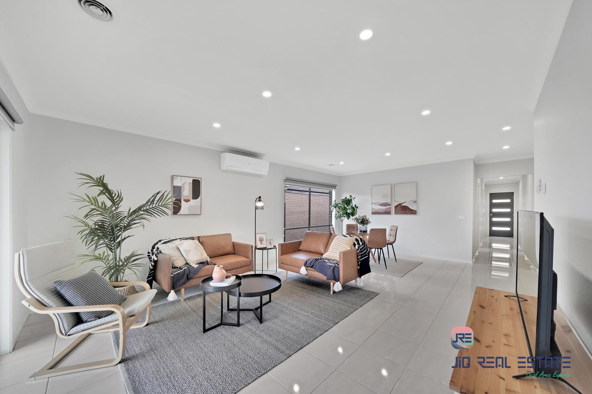 16 Macalister Grove, Cobblebank VIC