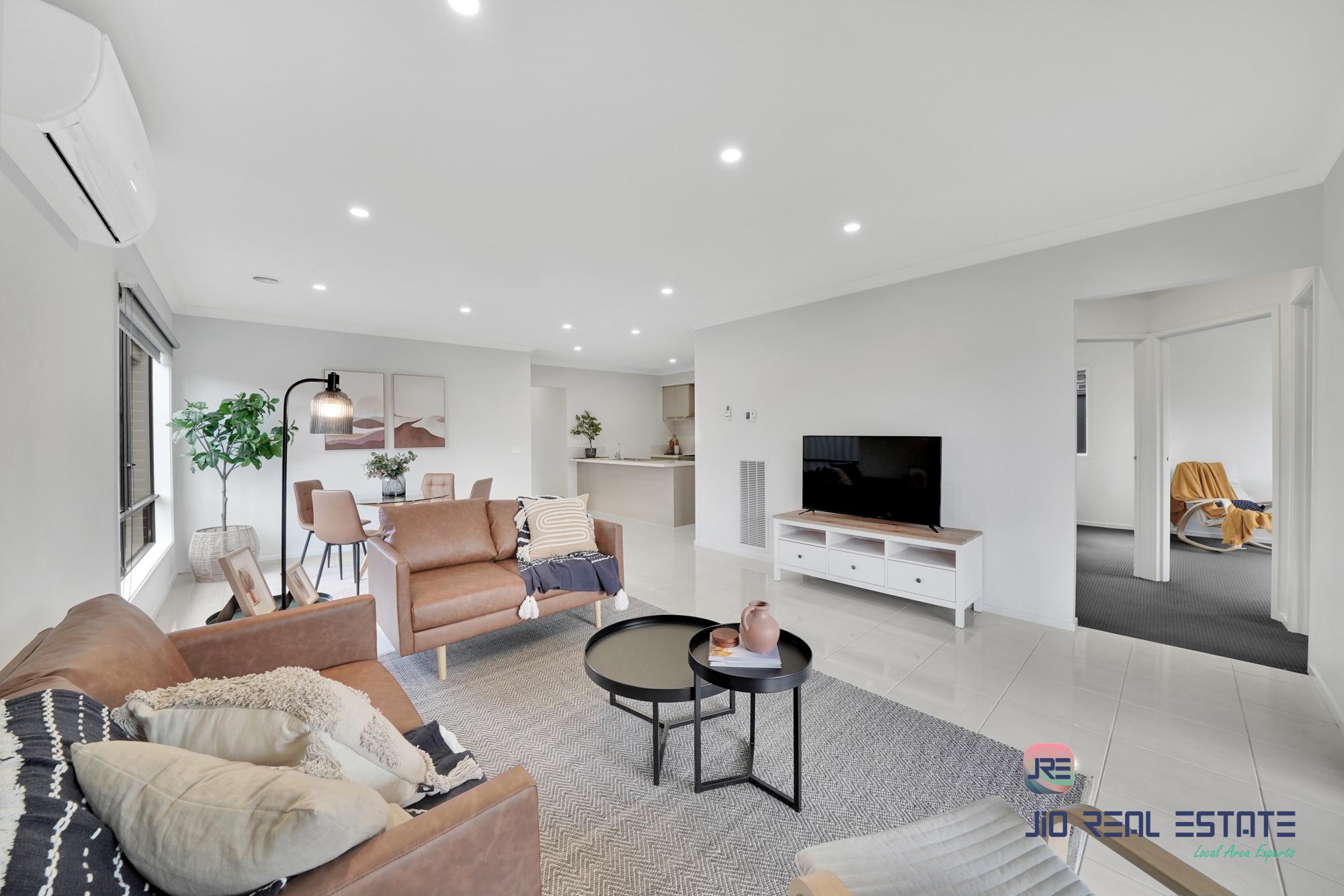 16 Macalister Grove, Cobblebank VIC