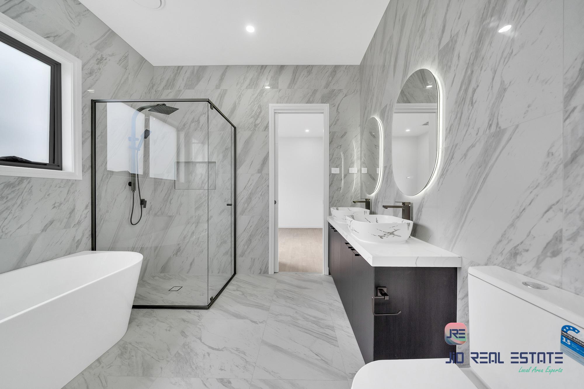 55 Thyme Crescent, Fraser Rise VIC