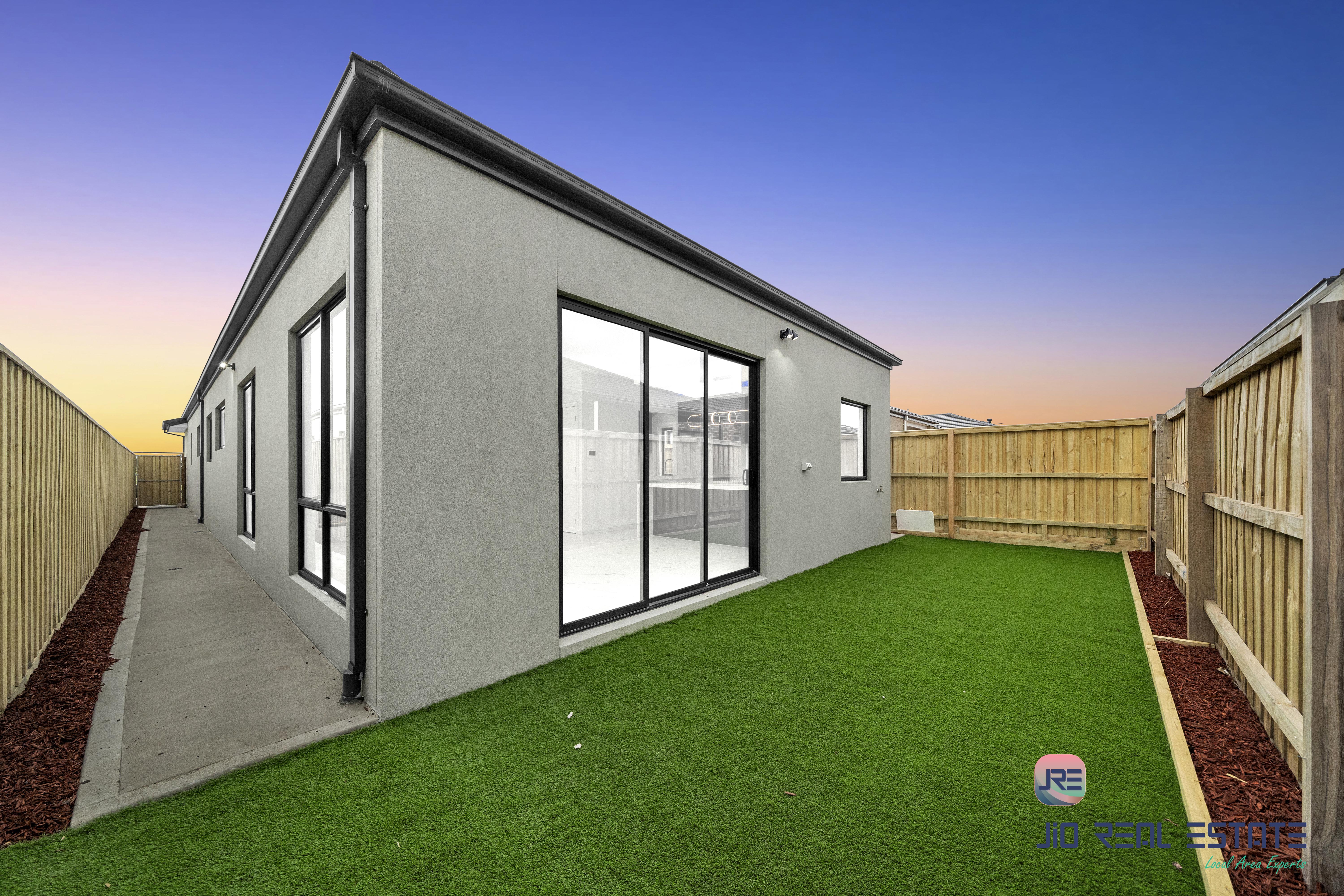 53 Thyme Crescent, Fraser Rise VIC