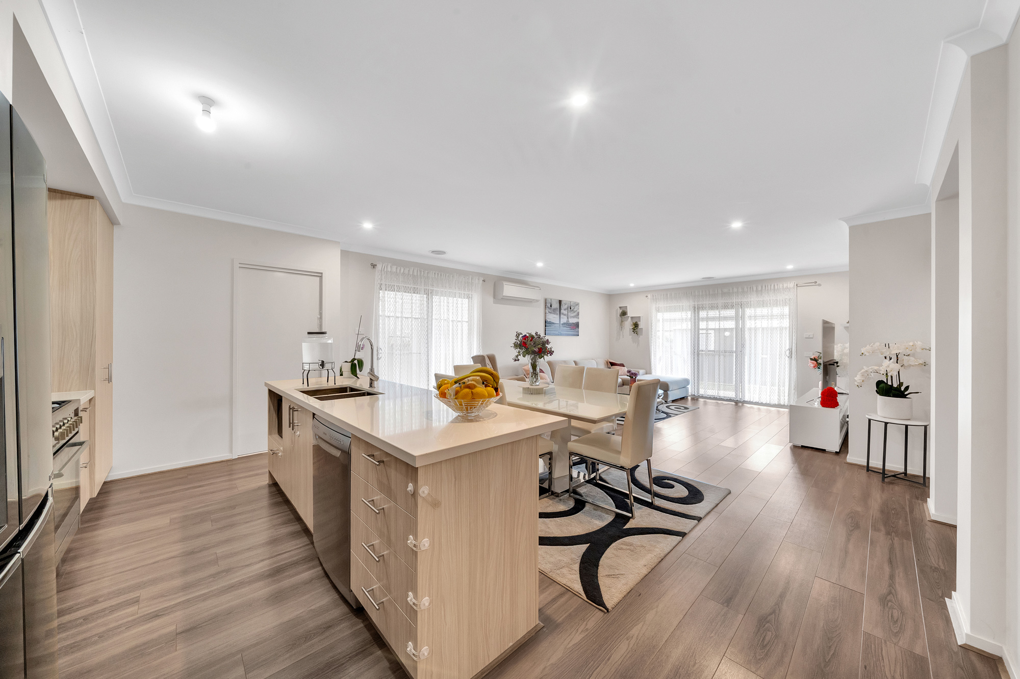 19 Sadie Avenue, Thornhill Park VIC