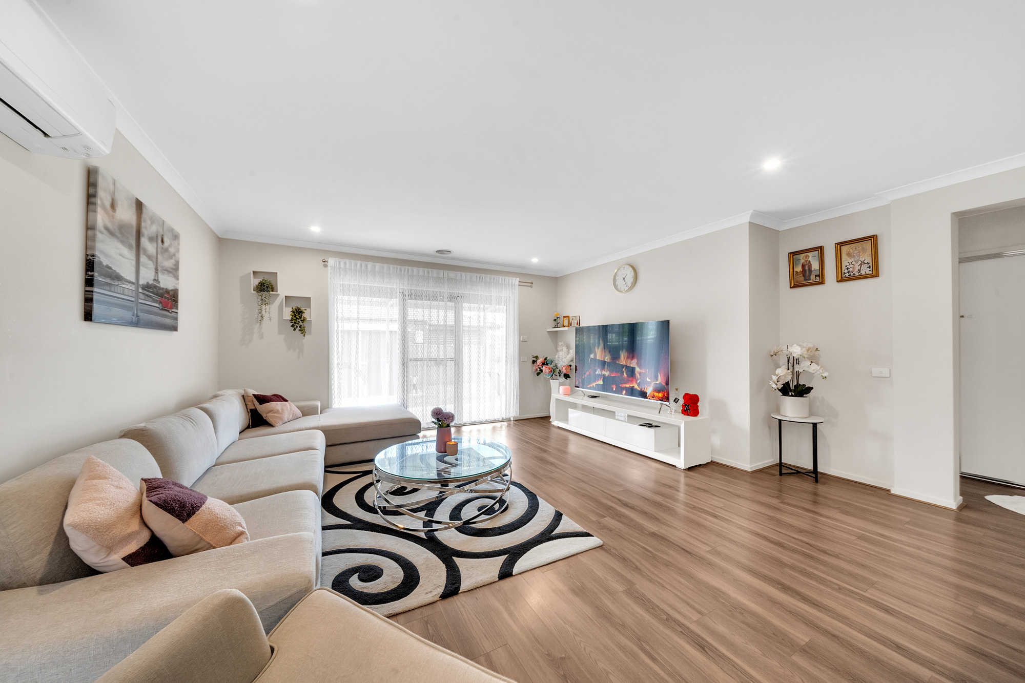 19 Sadie Avenue, Thornhill Park VIC