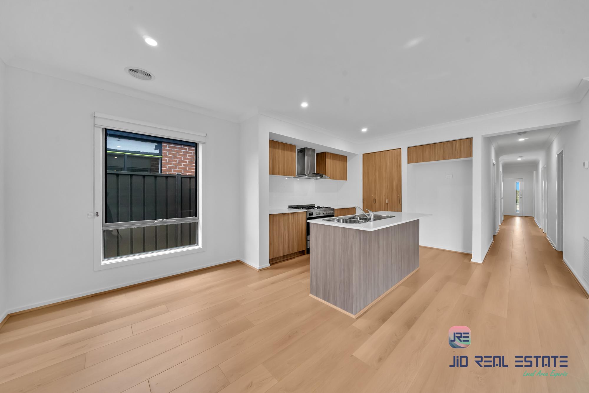 16 Pintail Drive, Melton South VIC