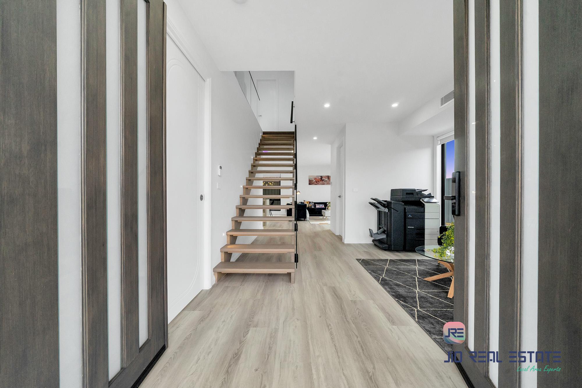 2 Woden Place, Strathtulloh VIC