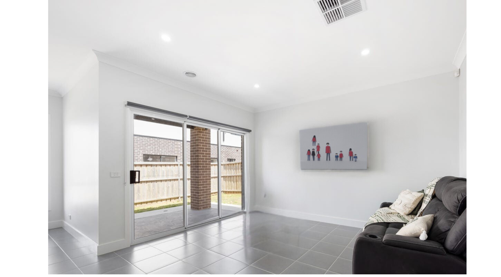 18 Midmar Terrace, Thornhill Park VIC