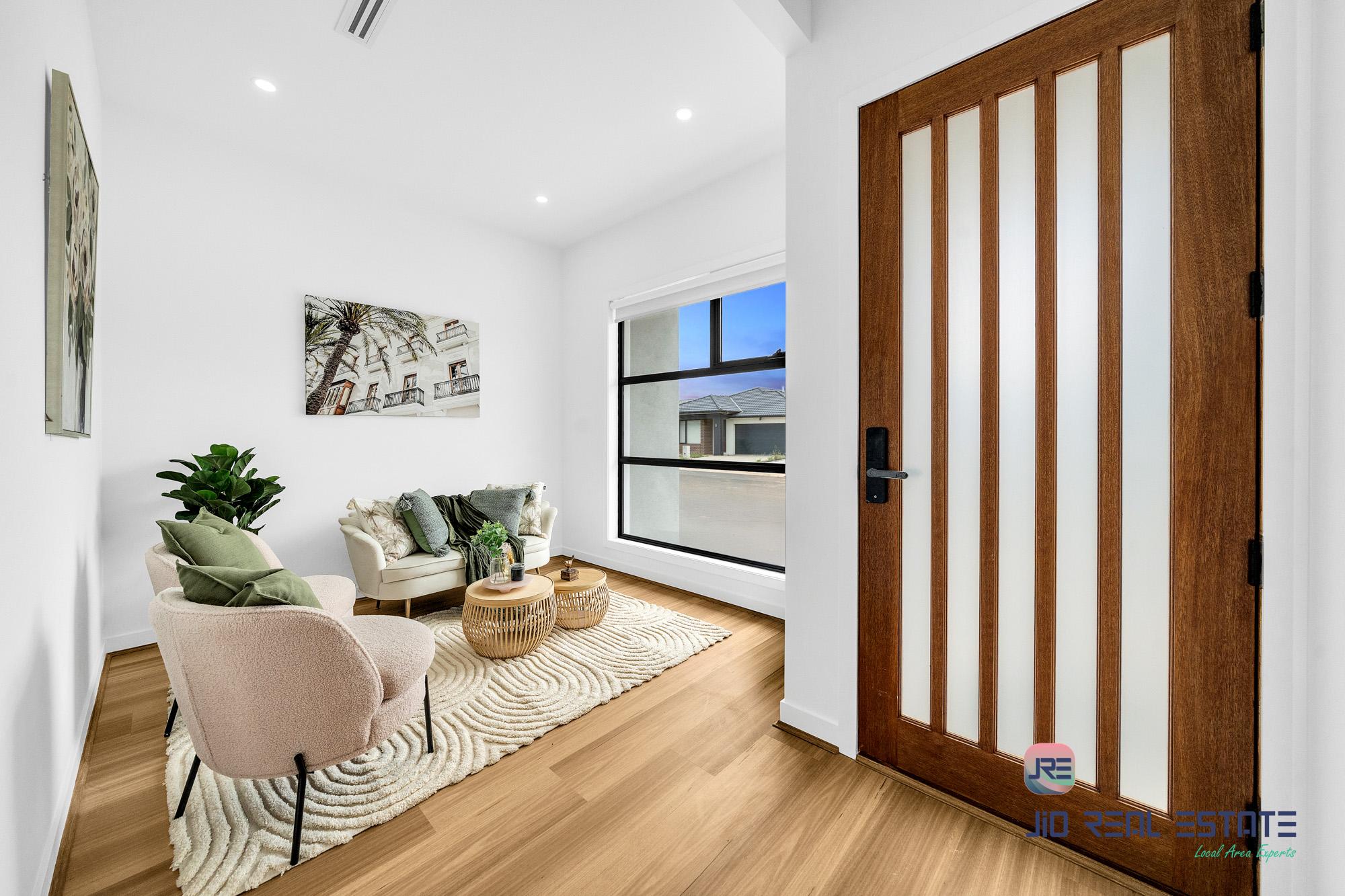 8 Linburn Street, Thornhill Park VIC