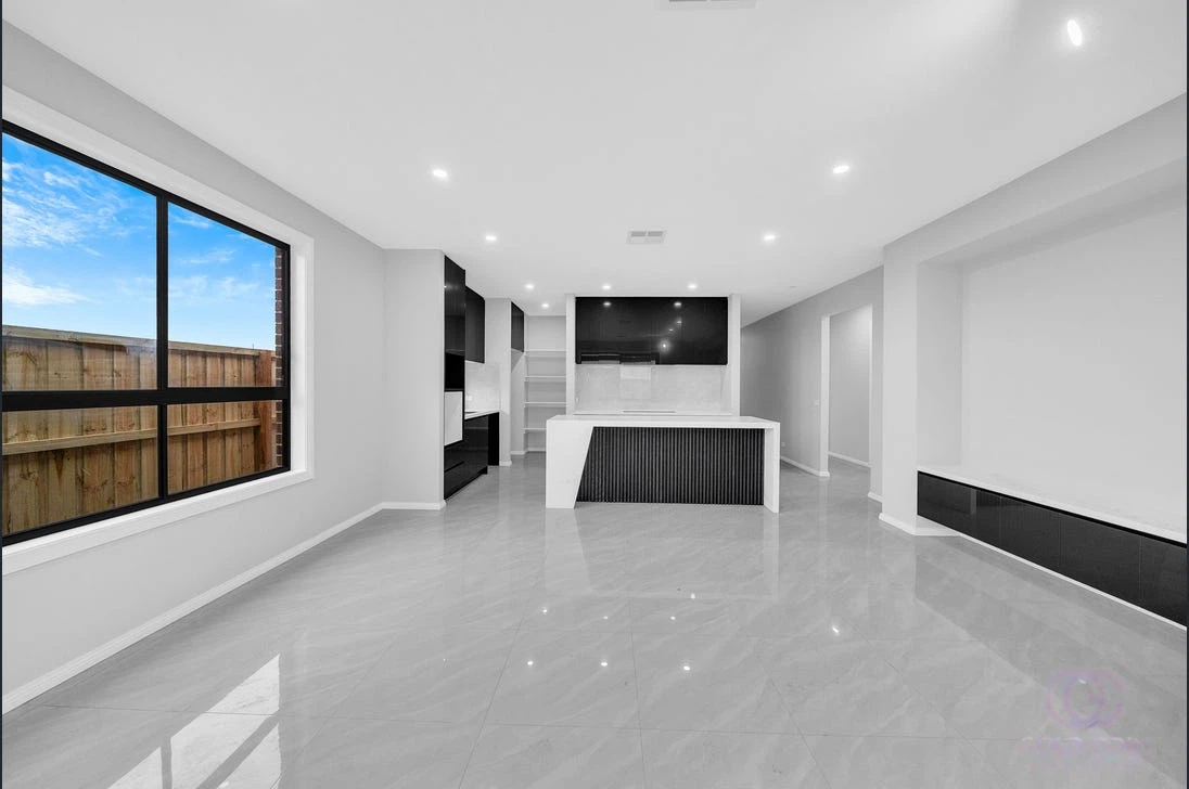 5 Tipperary Drive, Rockbank VIC