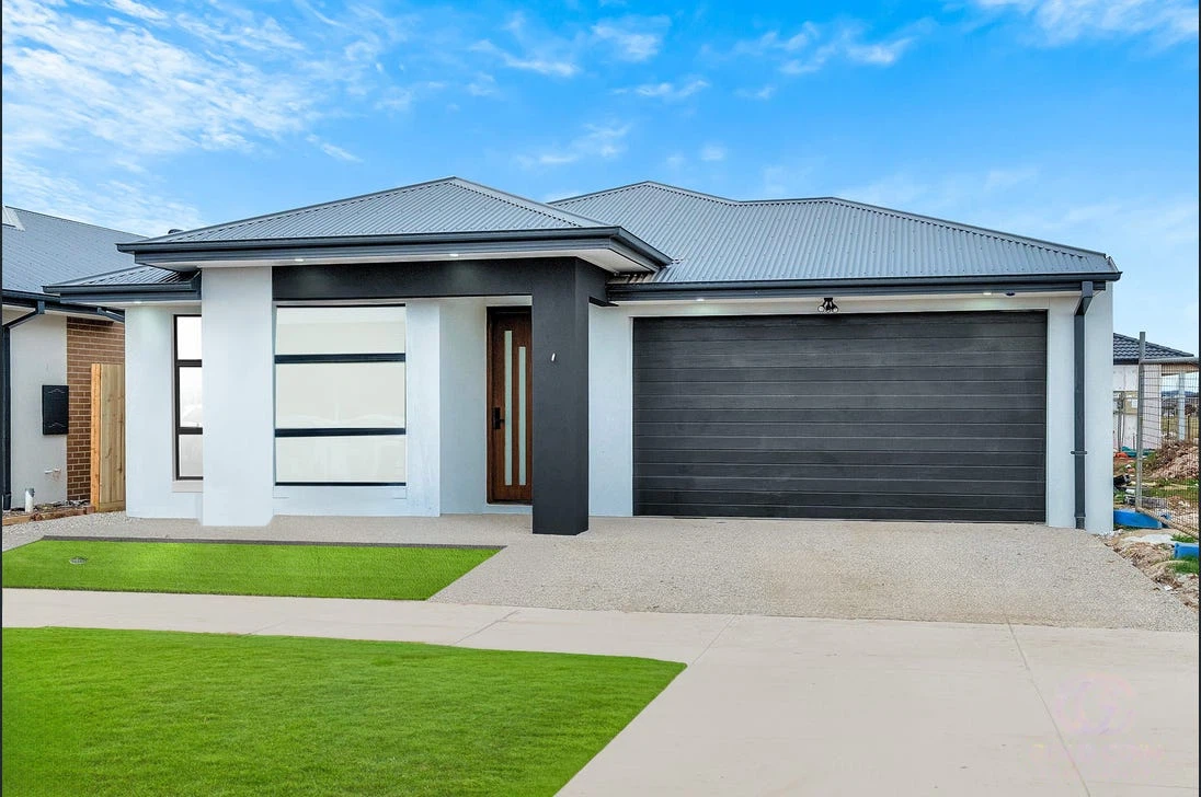 5 Tipperary Drive, Rockbank VIC