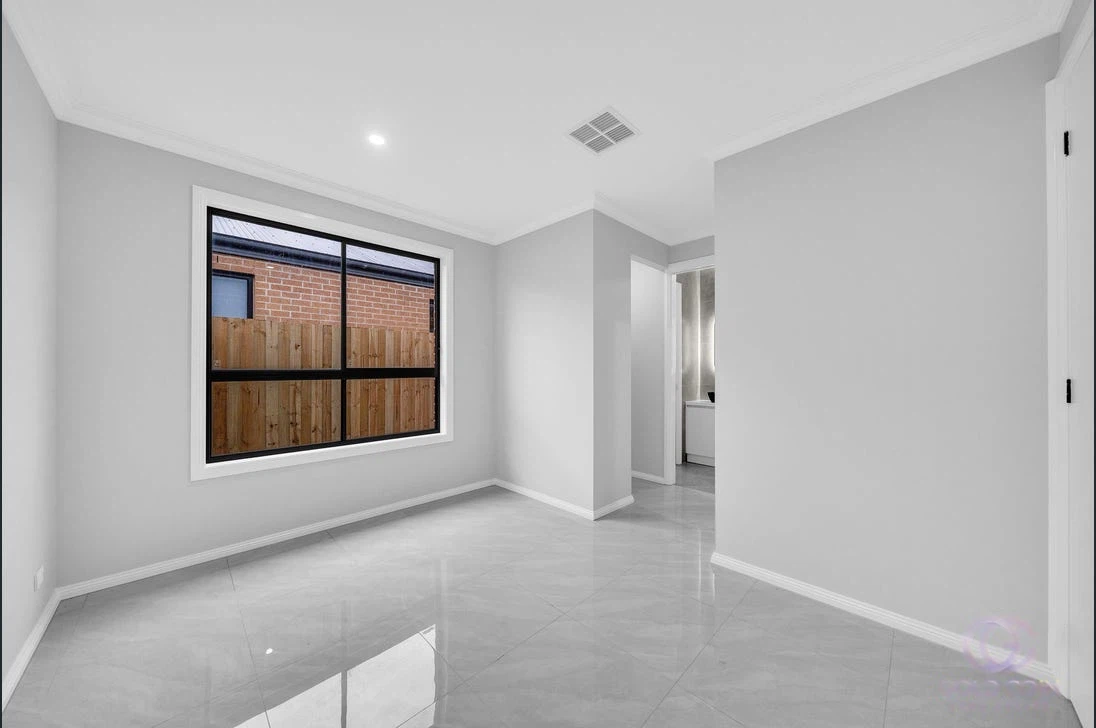 5 Tipperary Drive, Rockbank VIC