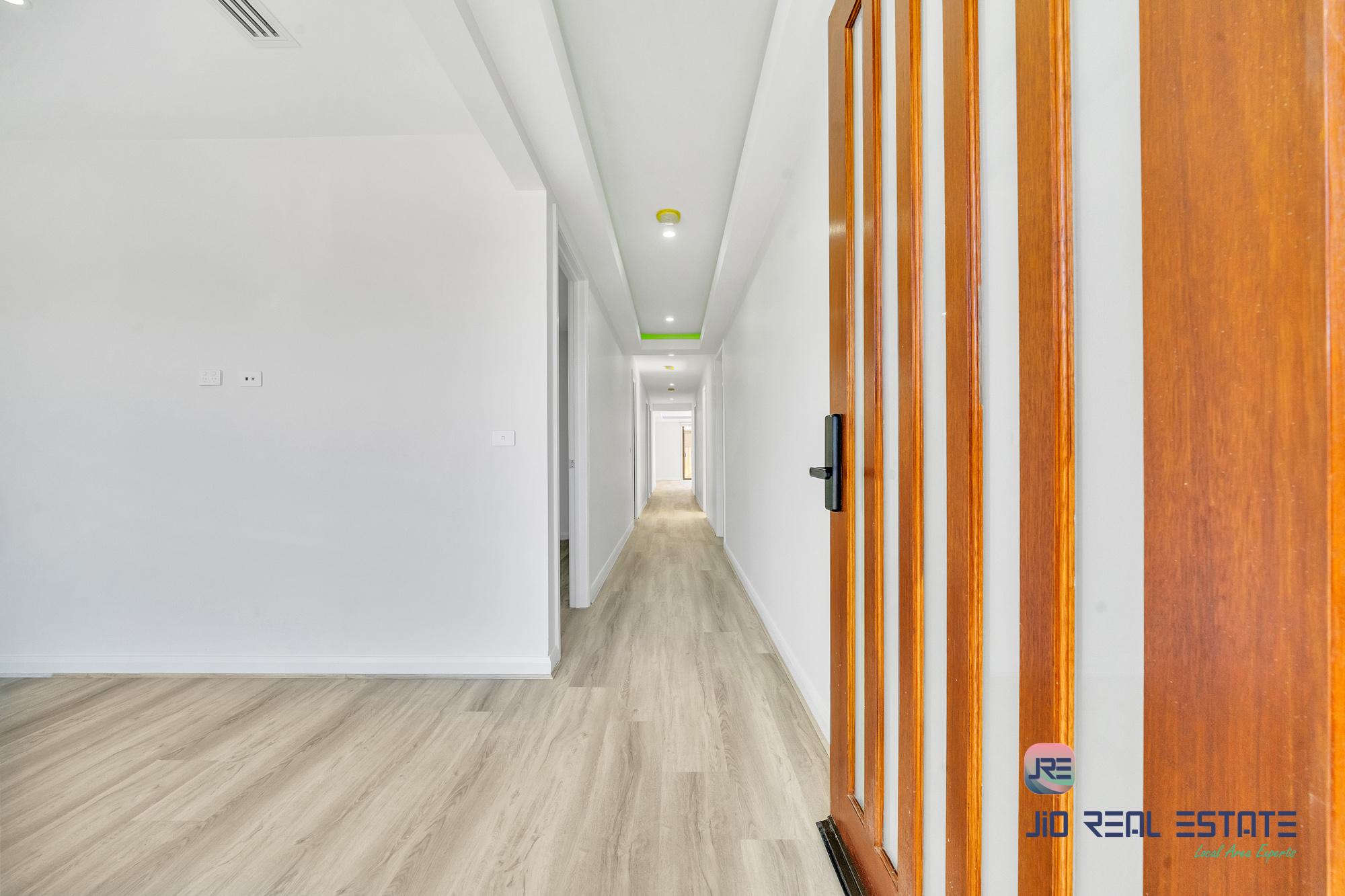 17 Peatland Road, Fraser Rise VIC