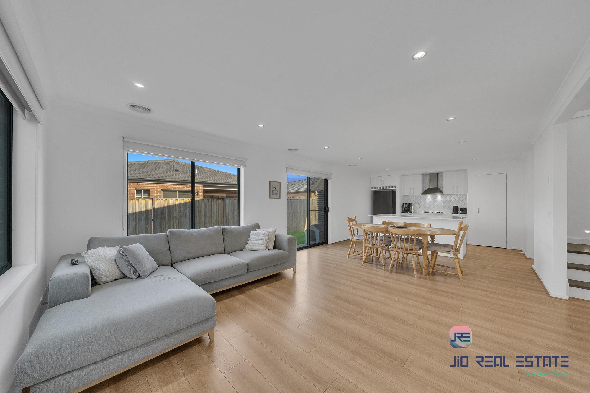 9 Mclean Street, Thornhill Park VIC