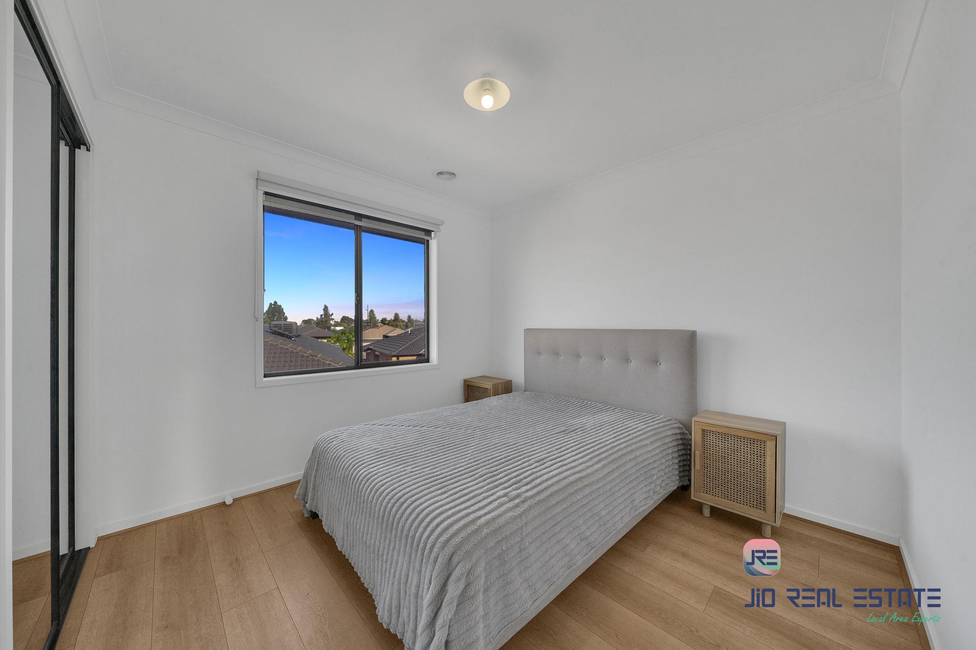 9 Mclean Street, Thornhill Park VIC