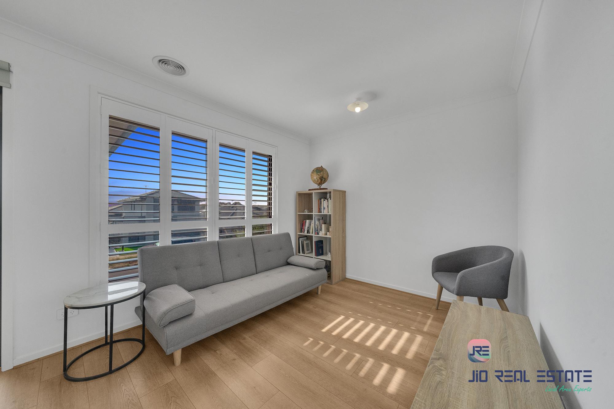 9 Mclean Street, Thornhill Park VIC