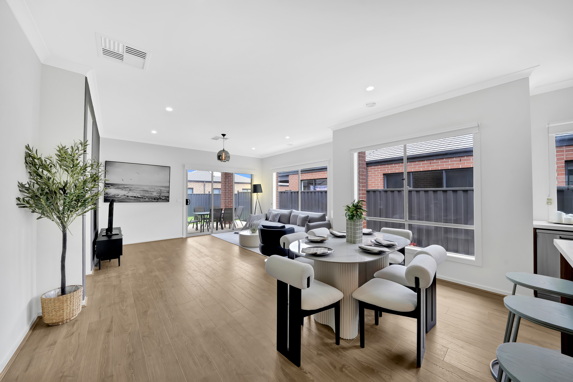 38 Ravenscraig Drive, Strathtulloh VIC