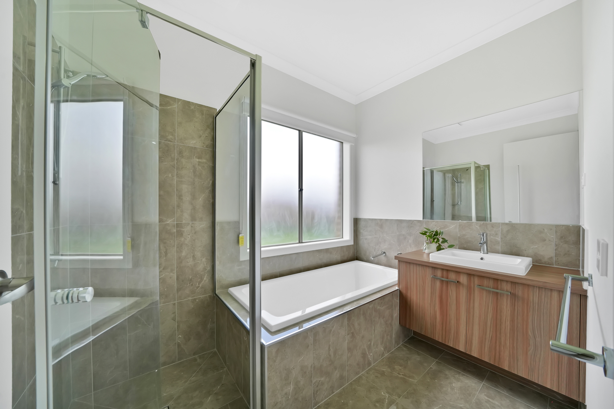 38 Ravenscraig Drive, Strathtulloh VIC