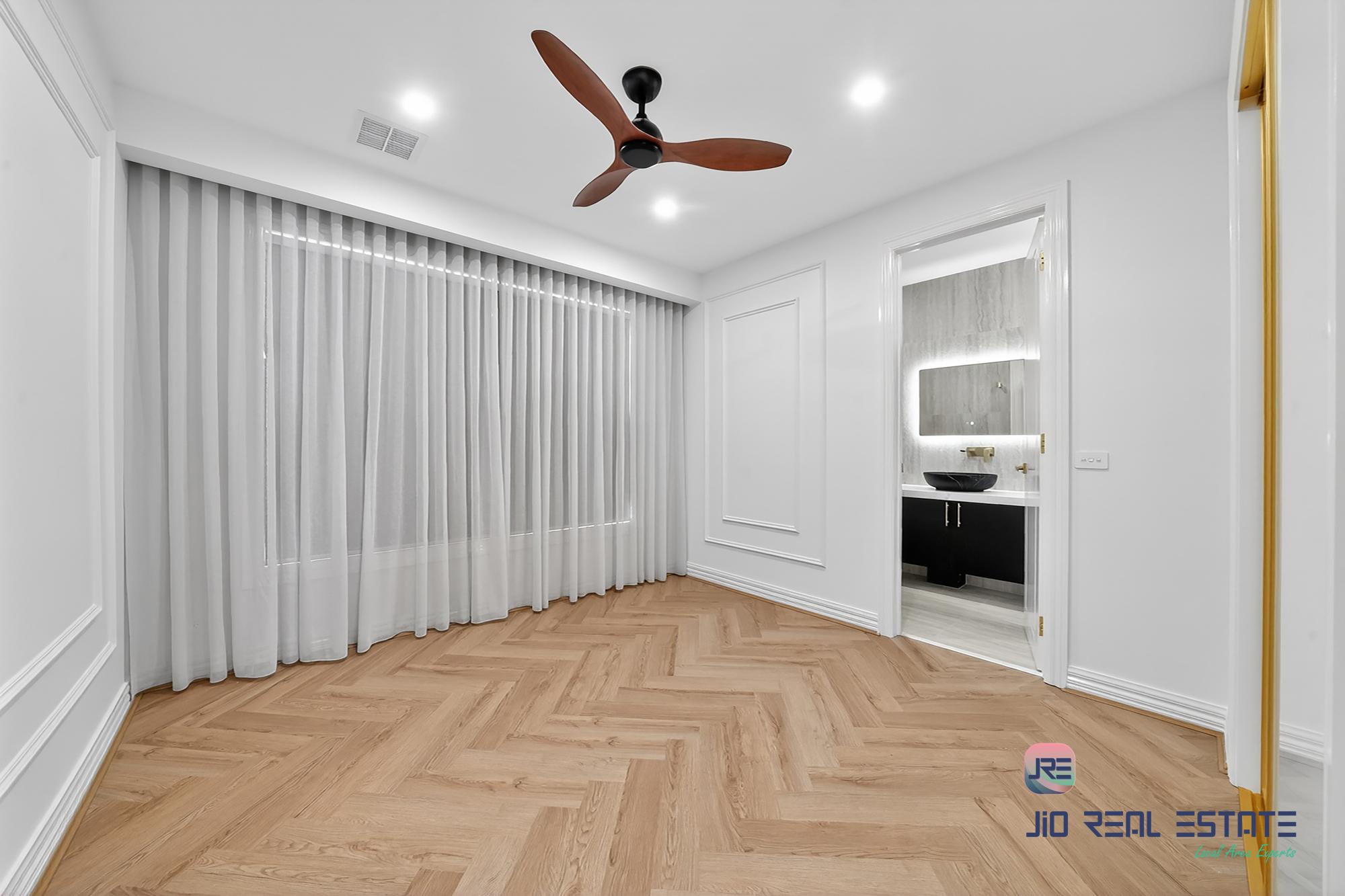 44 Reed Court, Deanside VIC