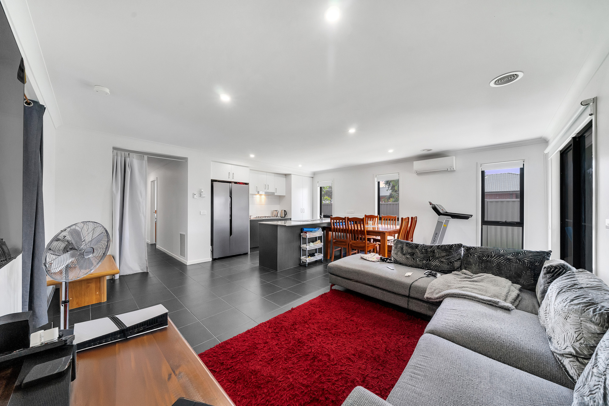 12 Ambervue Drive, Cobblebank VIC