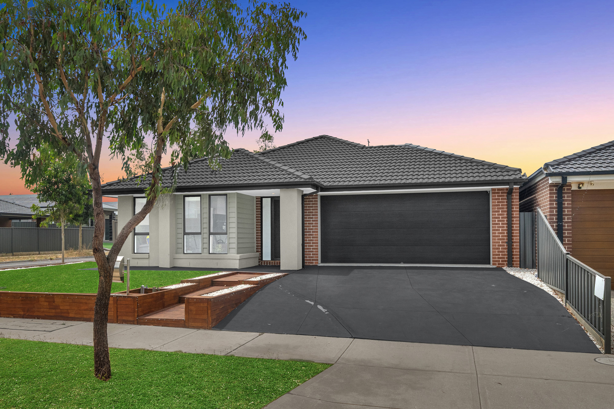 12 Ambervue Drive, Cobblebank VIC