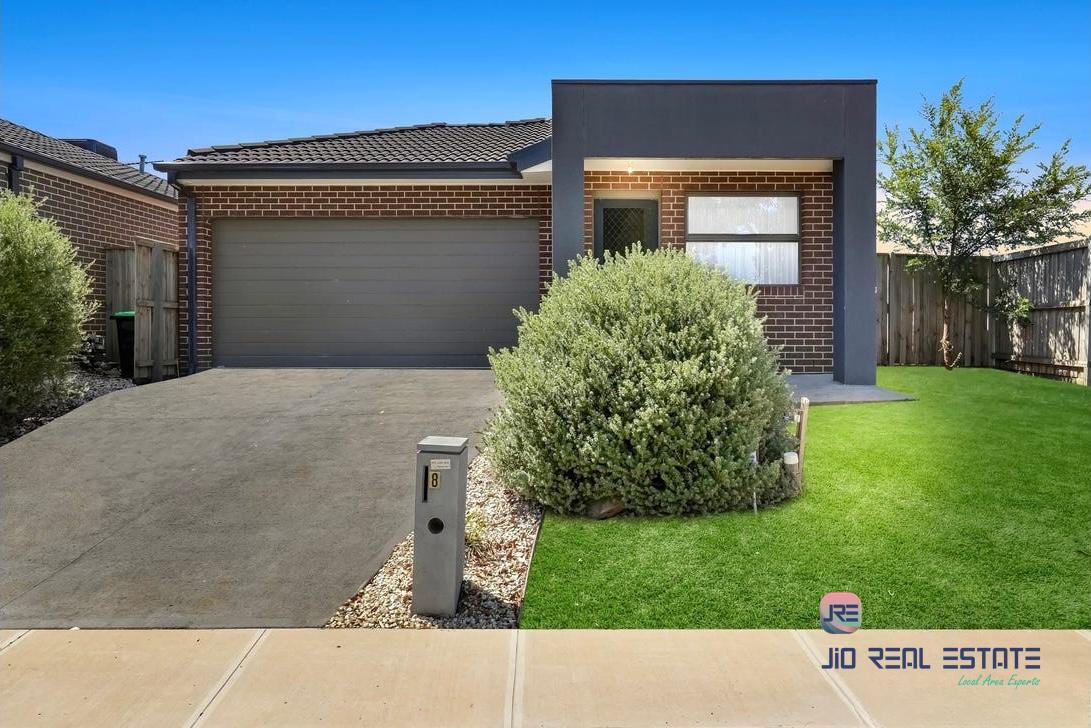 8 Embleton Chase, Weir Views VIC