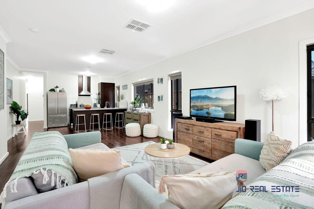 8 Embleton Chase, Weir Views VIC