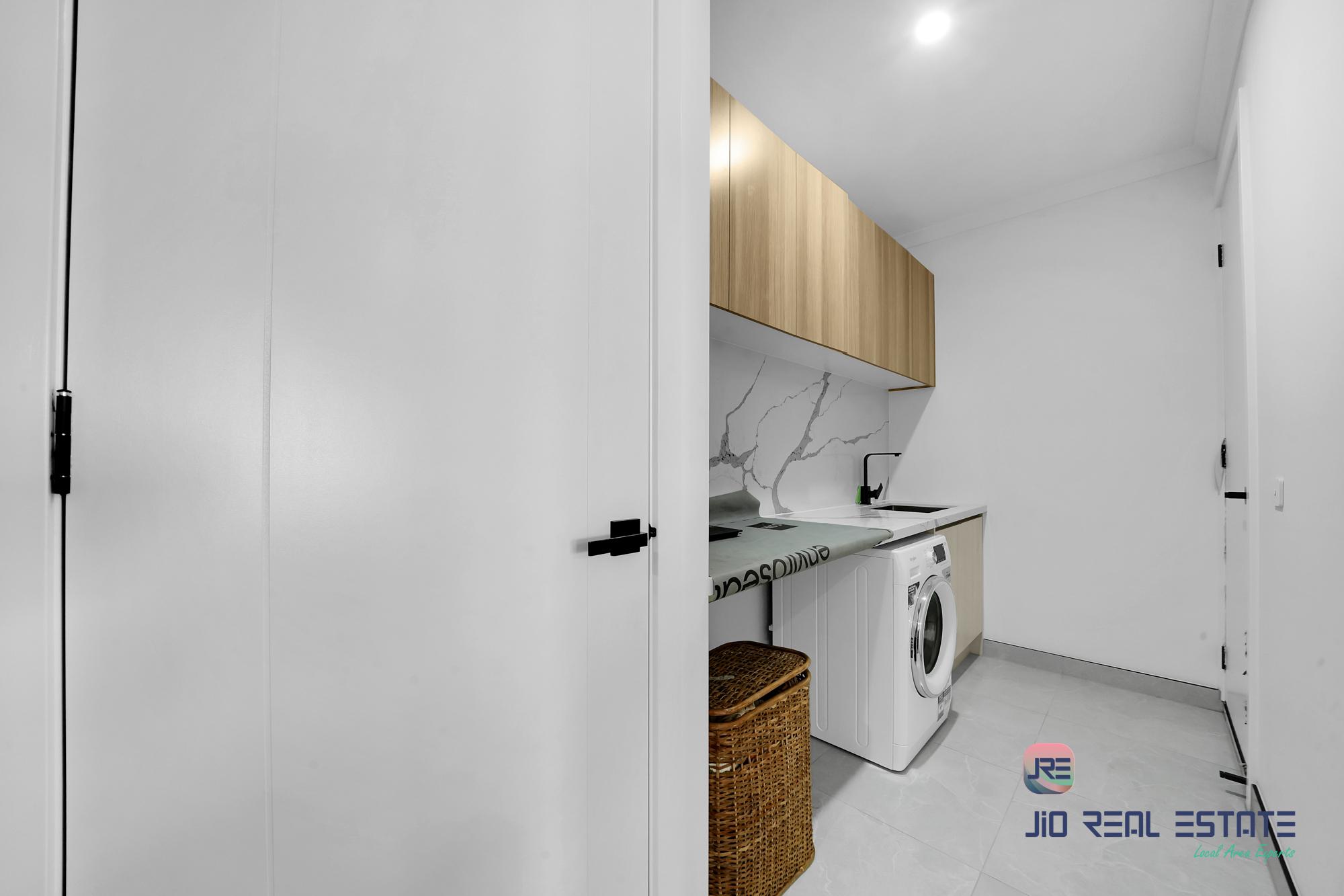 48 Charleston Road, Deanside VIC