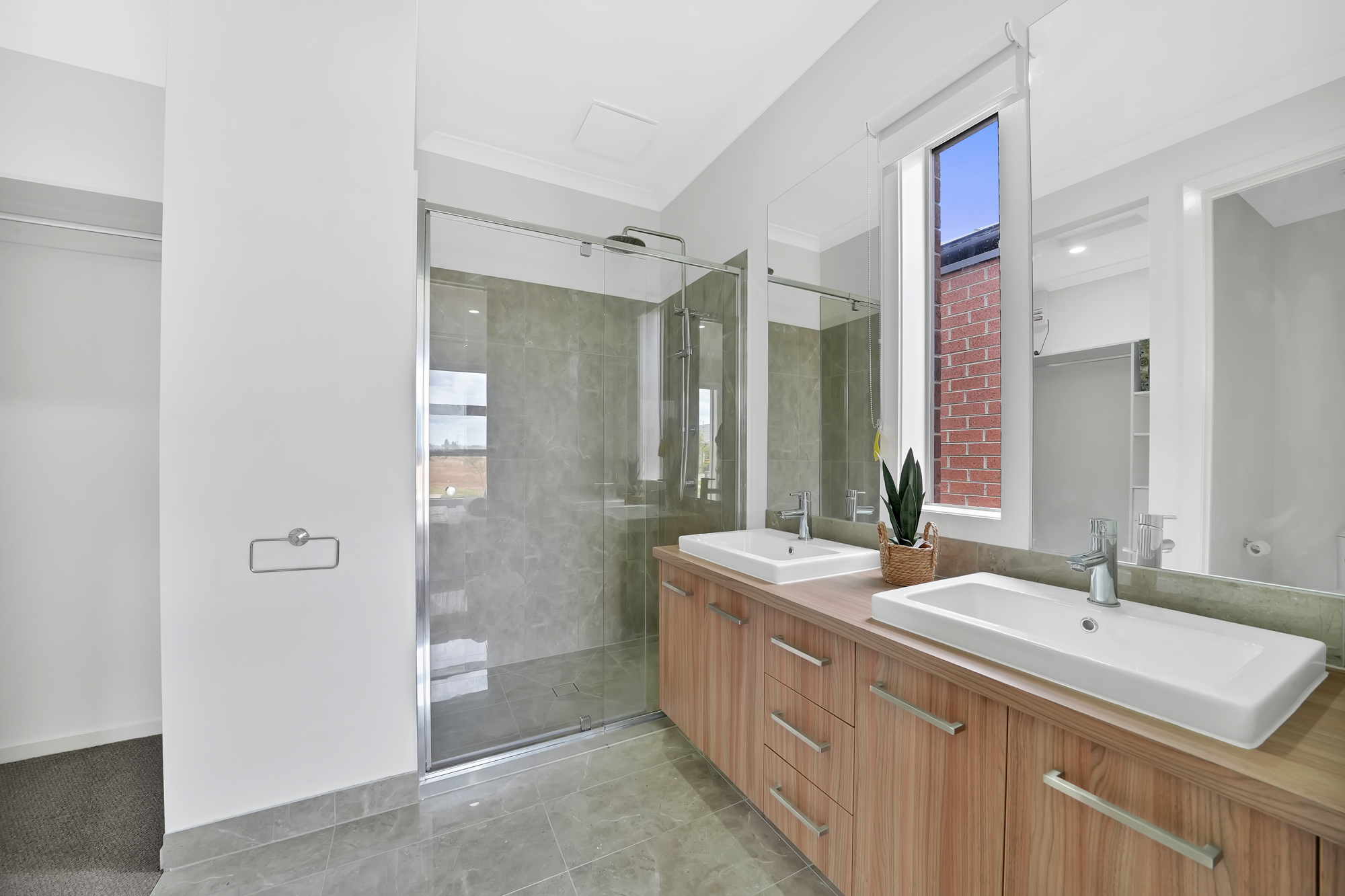 38 Ravenscraig Drive, Strathtulloh VIC