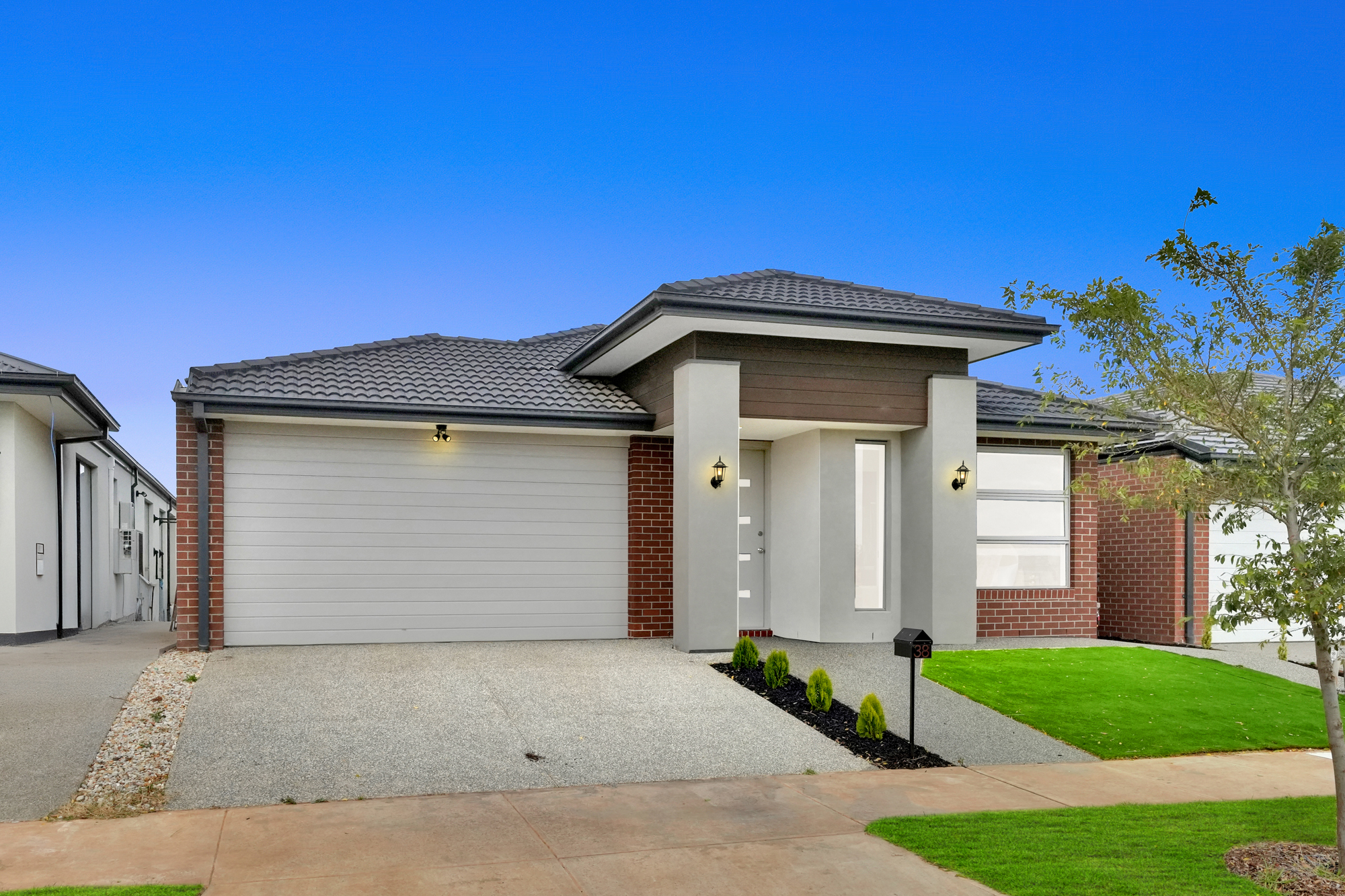 38 Ravenscraig Drive, Strathtulloh VIC