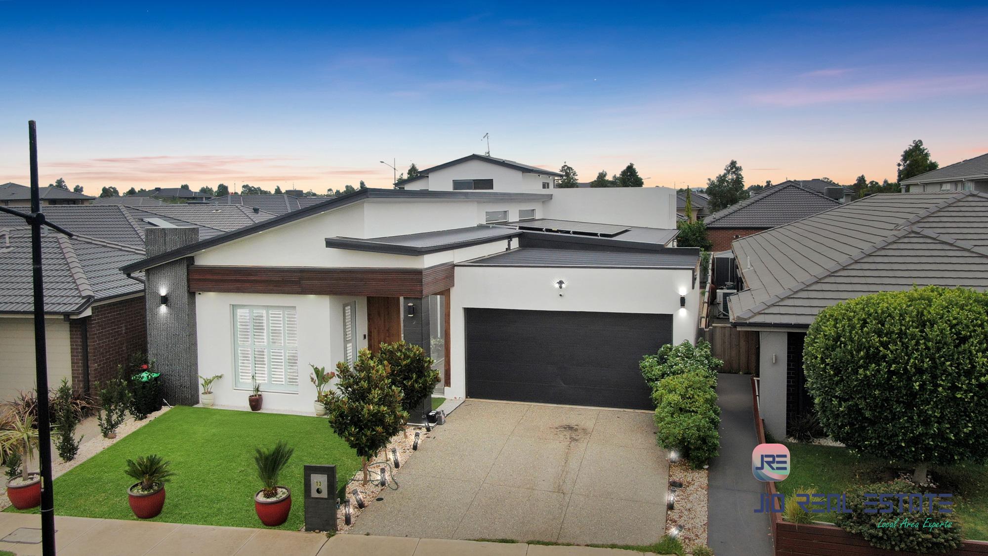 13 Longshanks Street, Thornhill Park VIC