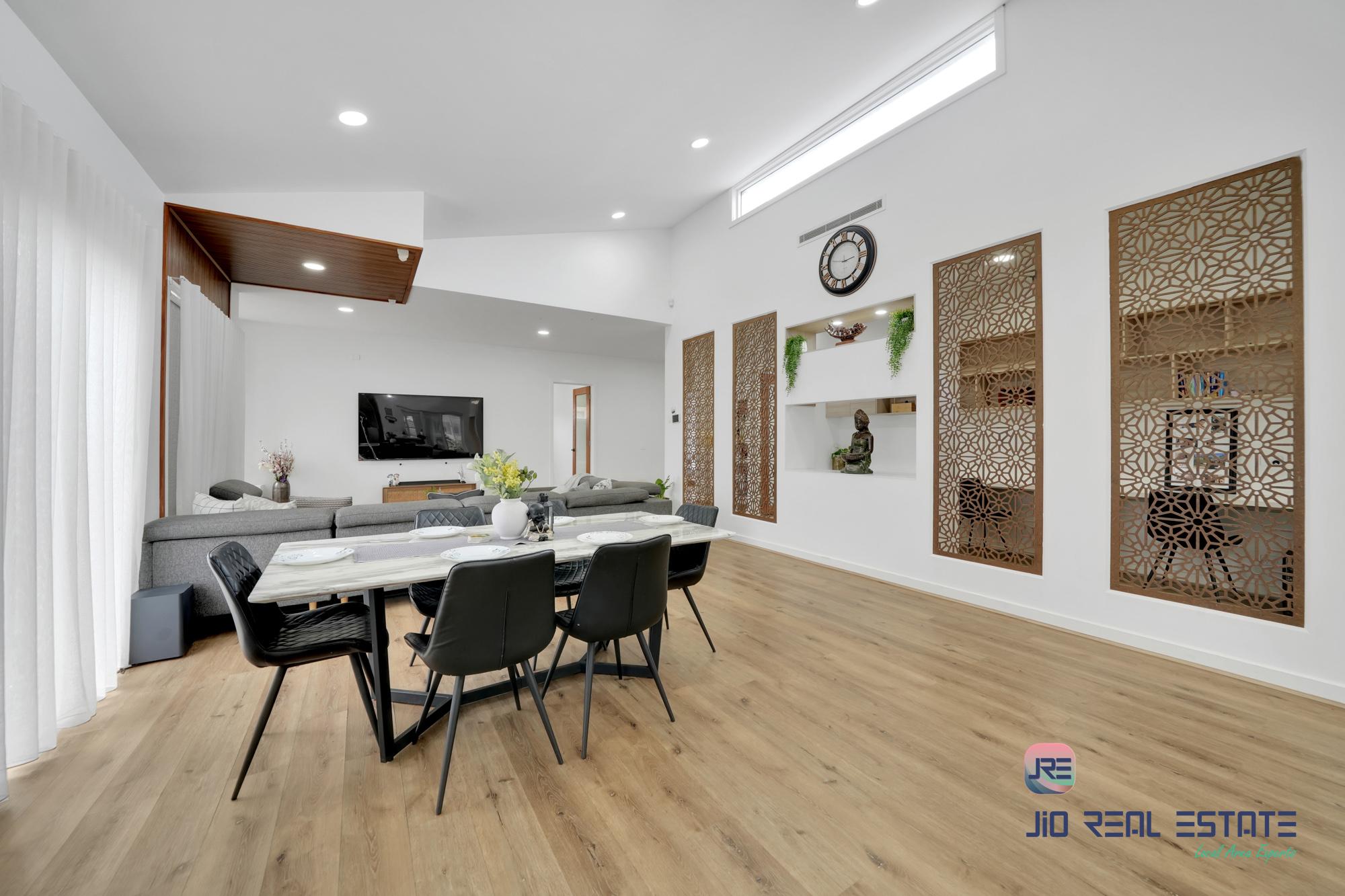 13 Longshanks Street, Thornhill Park VIC