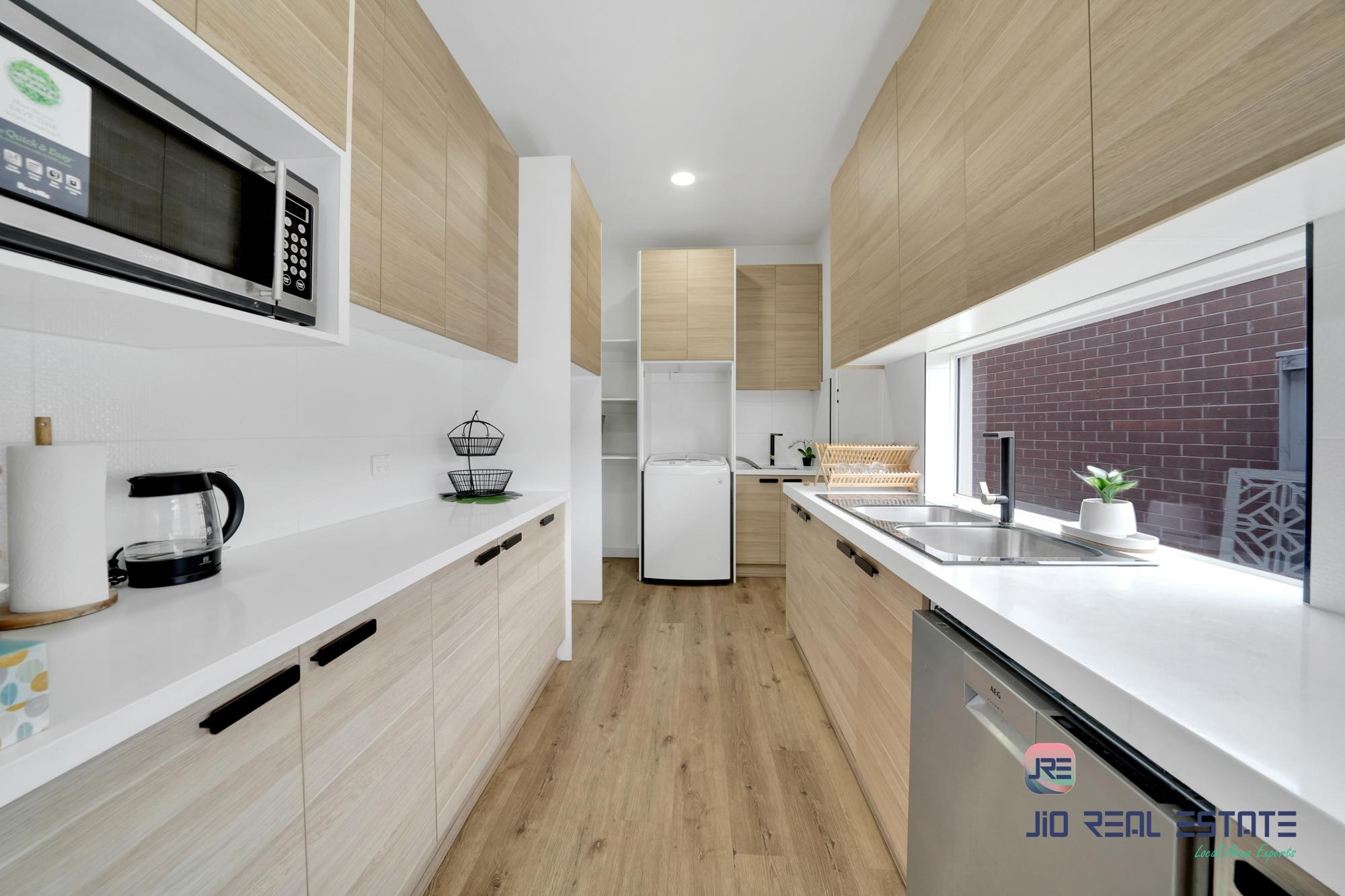 13 Longshanks Street, Thornhill Park VIC