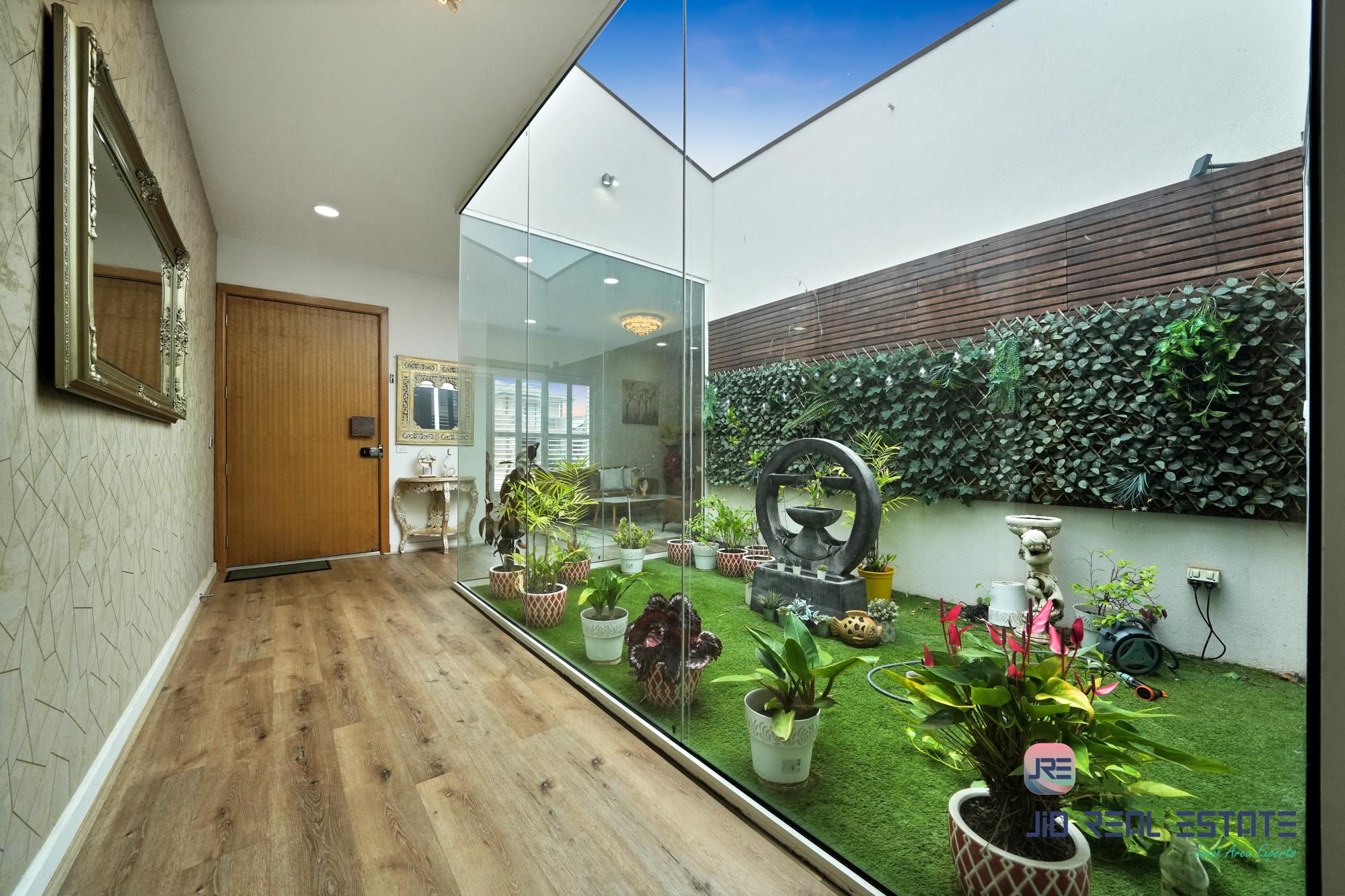 13 Longshanks Street, Thornhill Park VIC