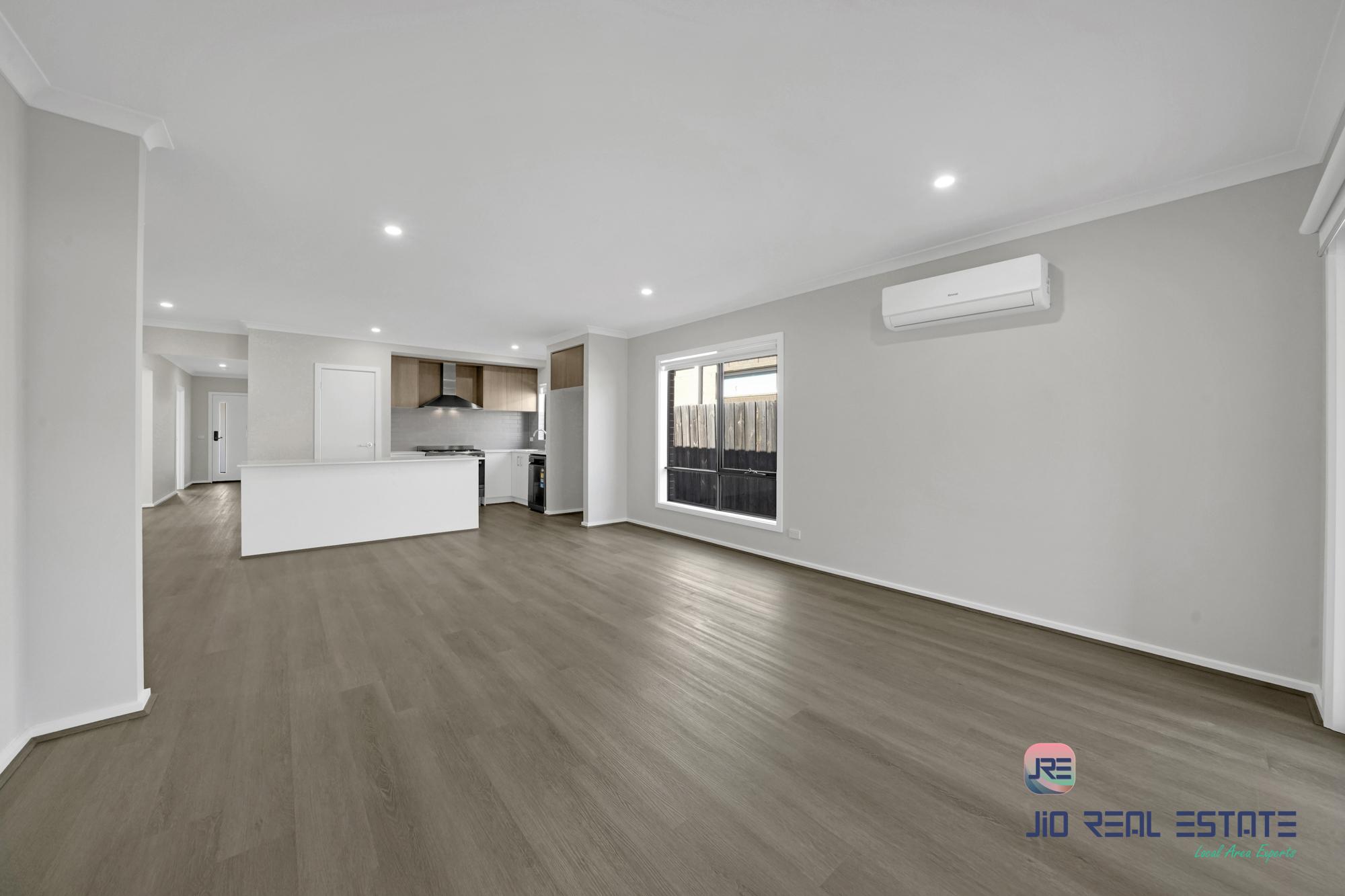 37 Rochford Way, Melton South VIC