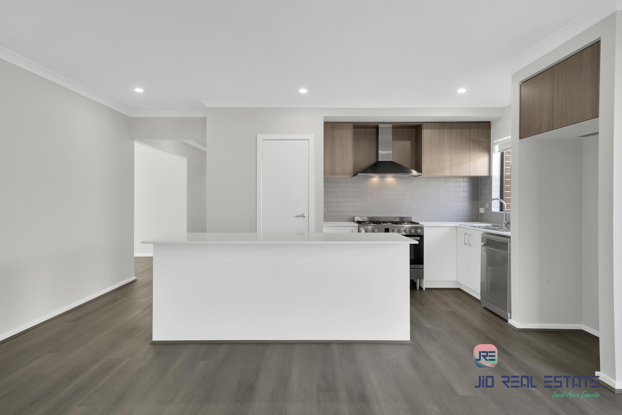 37 Rochford Way, Melton South VIC