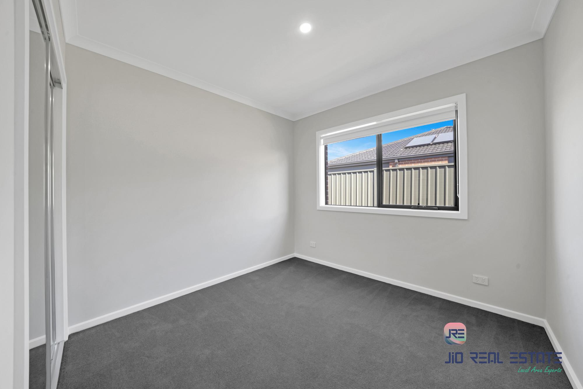 37 Rochford Way, Melton South VIC