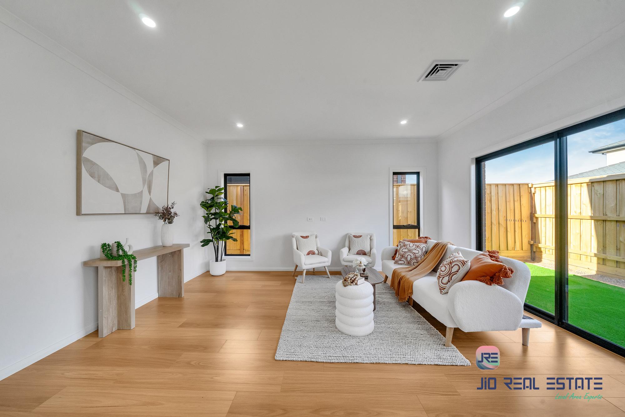 41 Whitby Circuit, Fraser Rise VIC