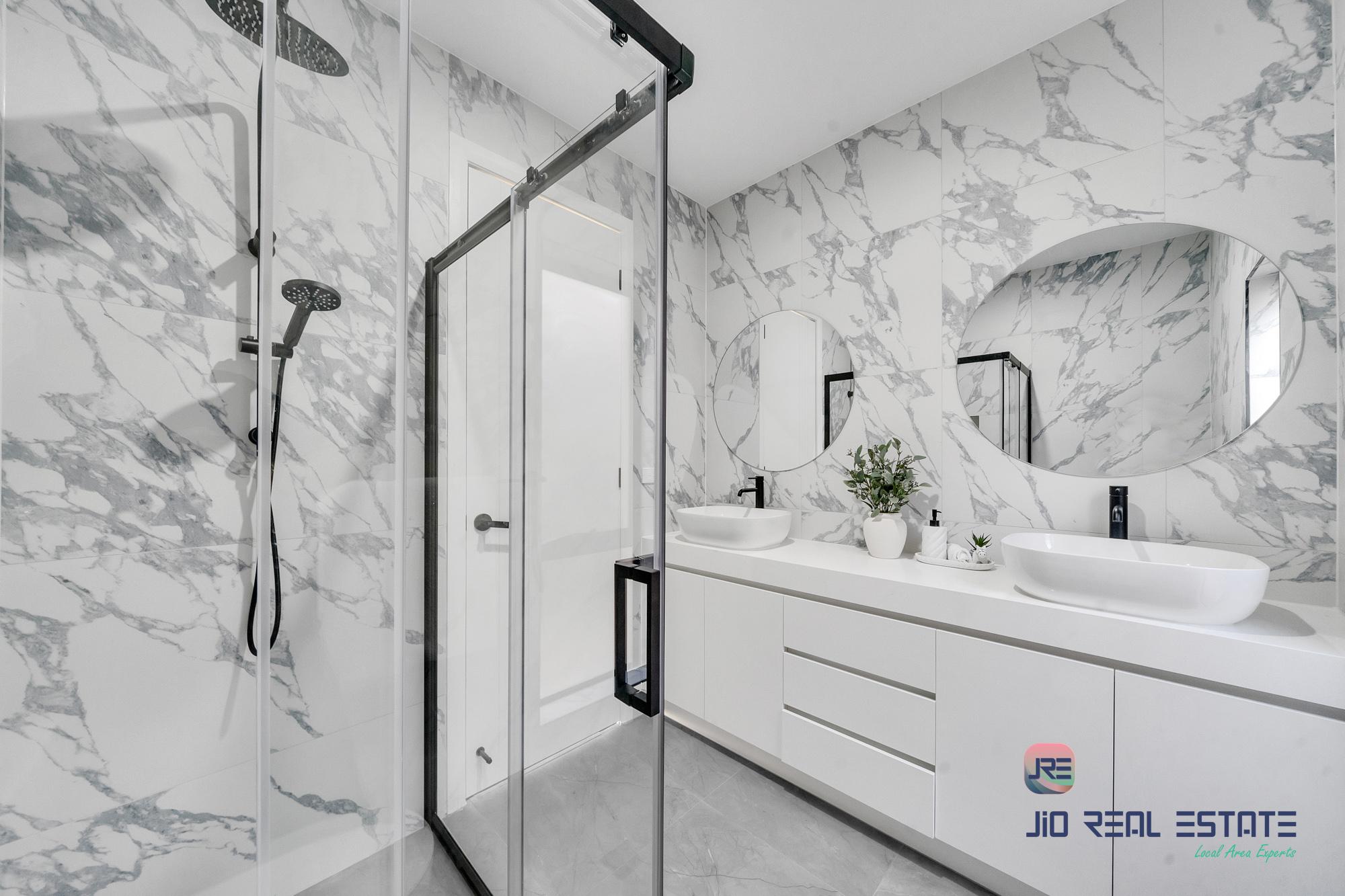 41 Whitby Circuit, Fraser Rise VIC