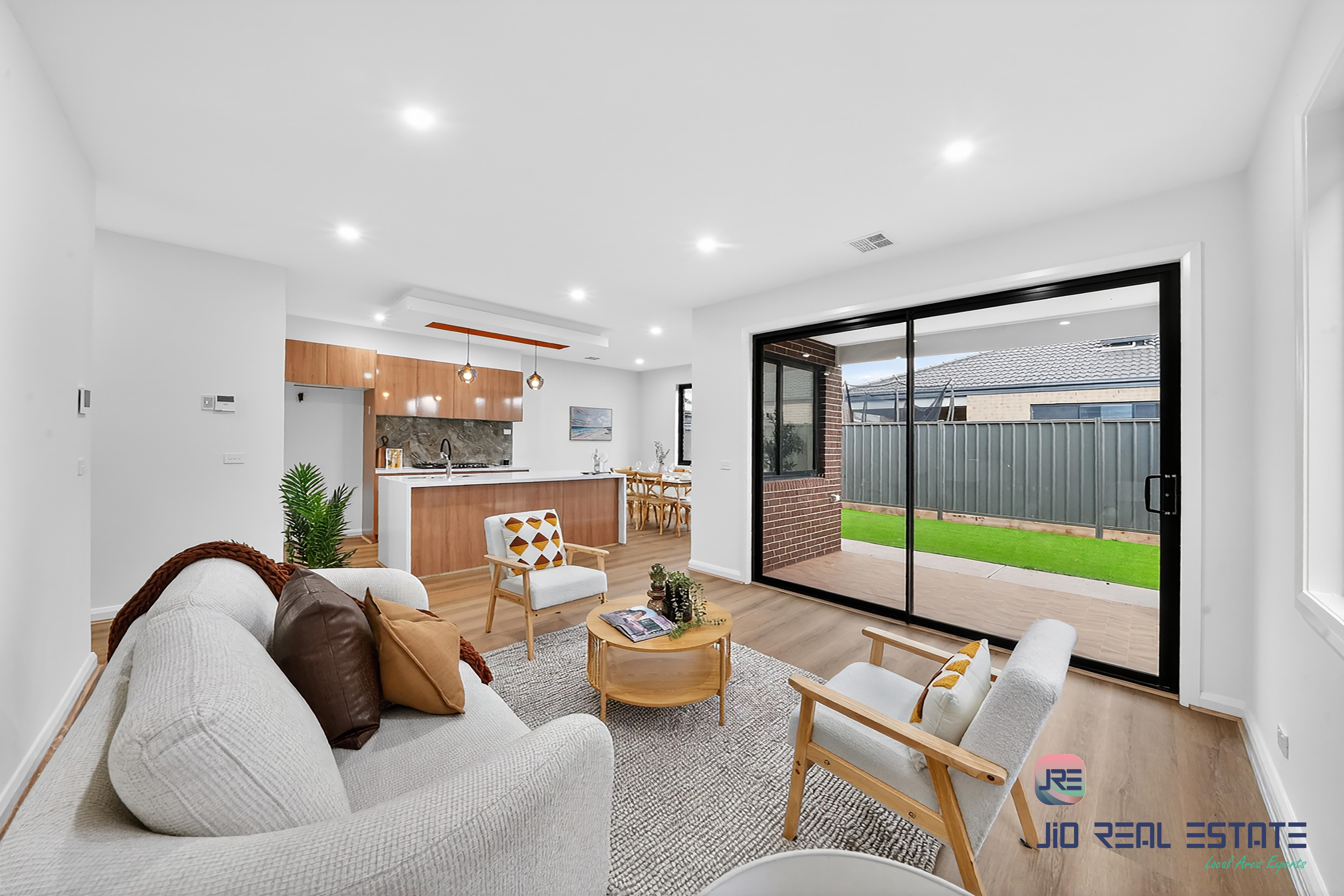 18 Castlecrag Way, Strathtulloh VIC