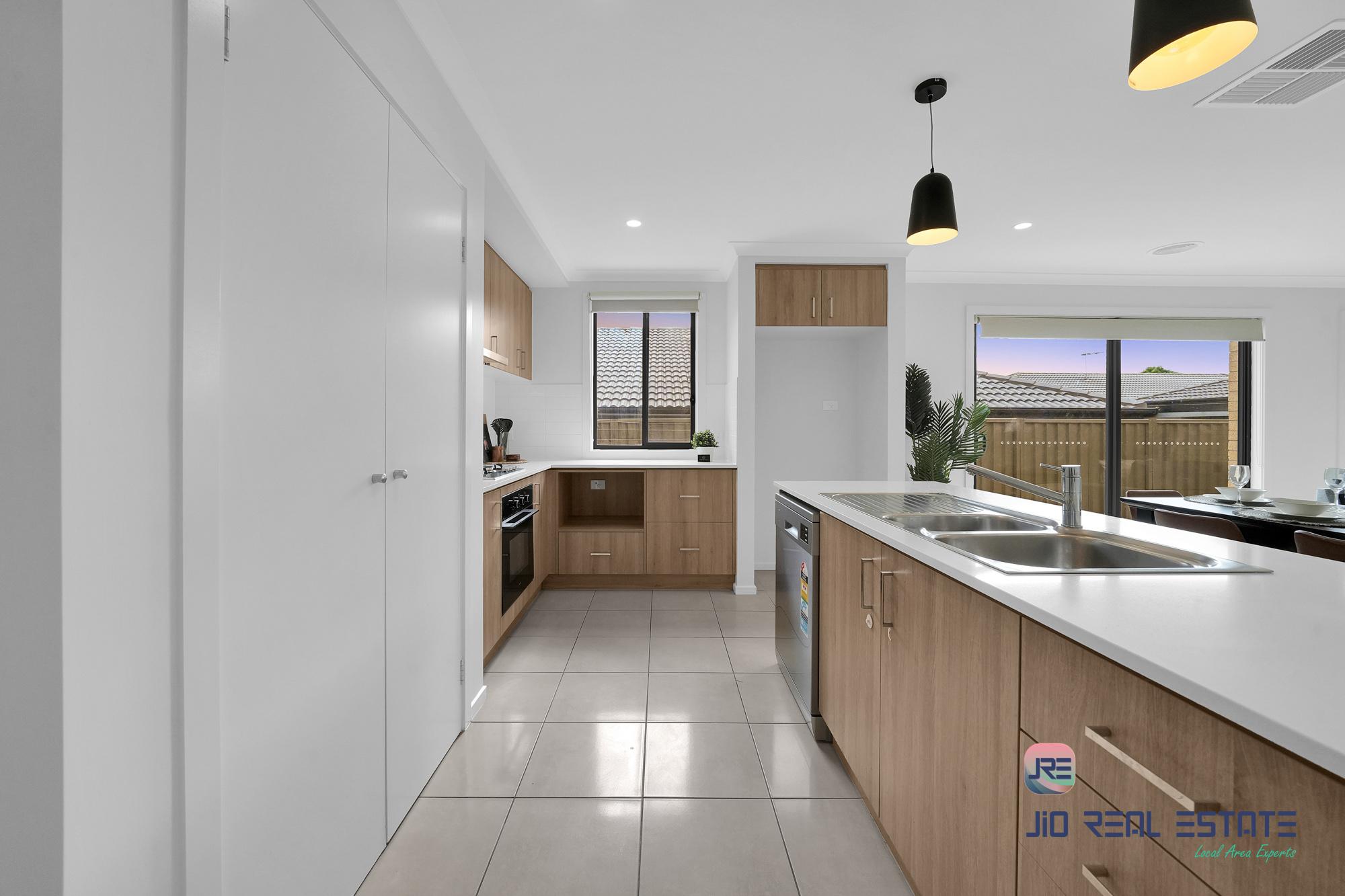 7 Cobble Street, Cobblebank VIC