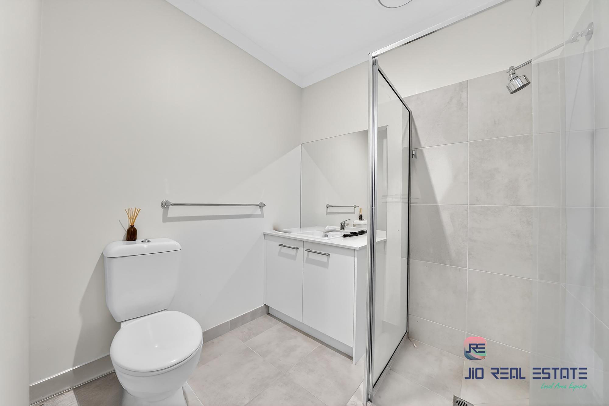 49 Pintail Drive, Melton South VIC