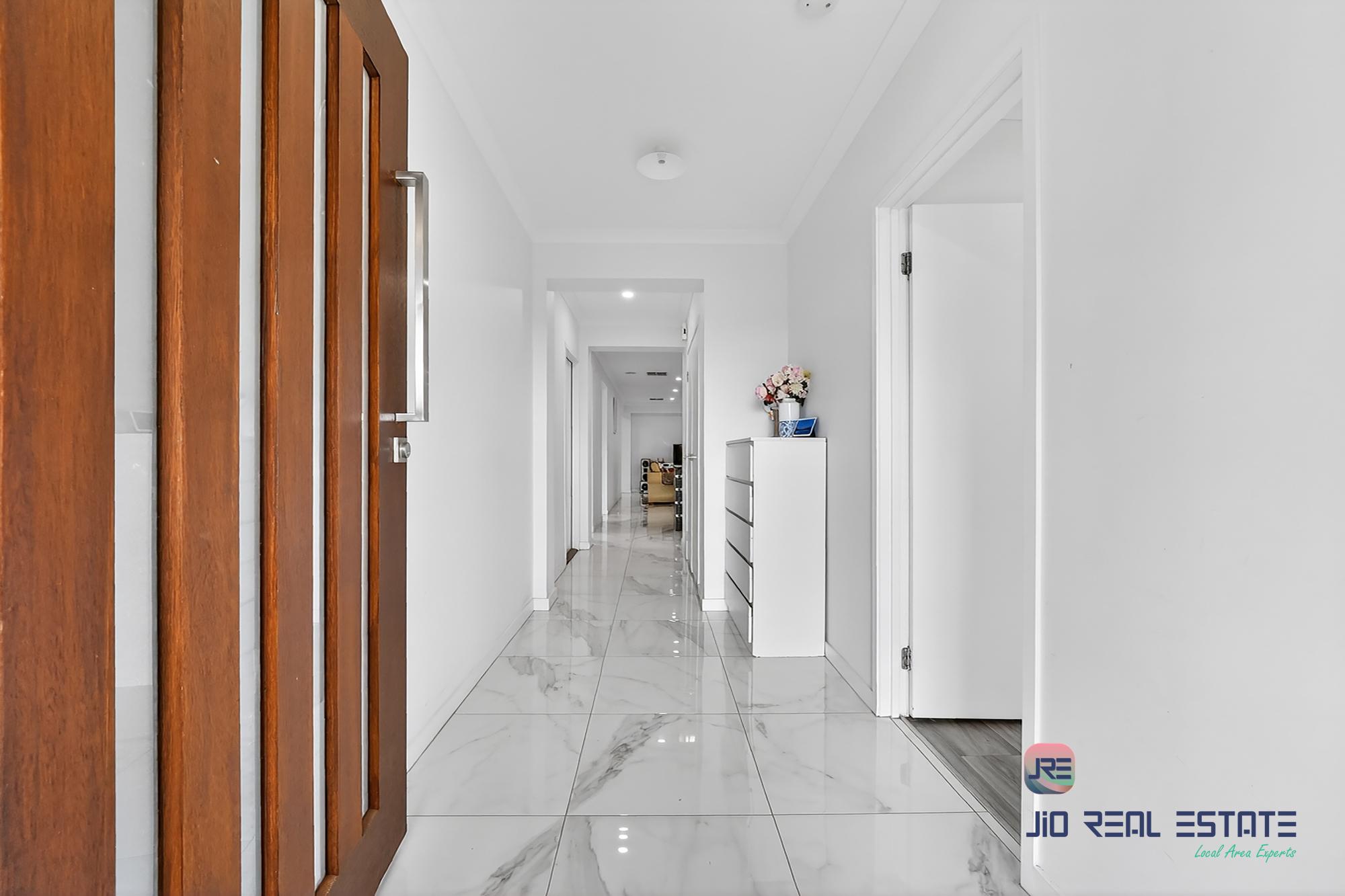 9 Aponte Avenue, Thornhill Park VIC