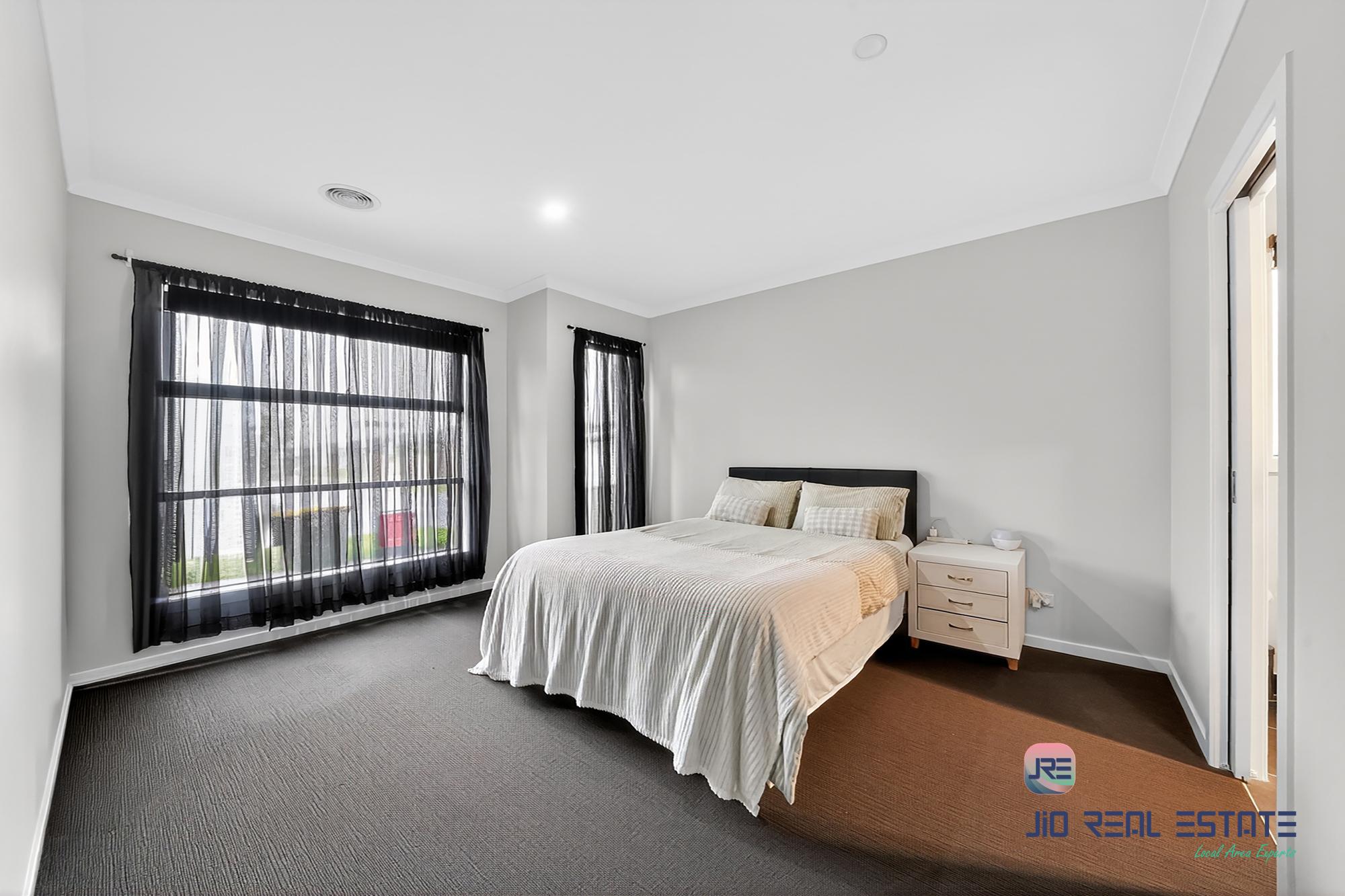 9 Petros Street, Fraser Rise VIC