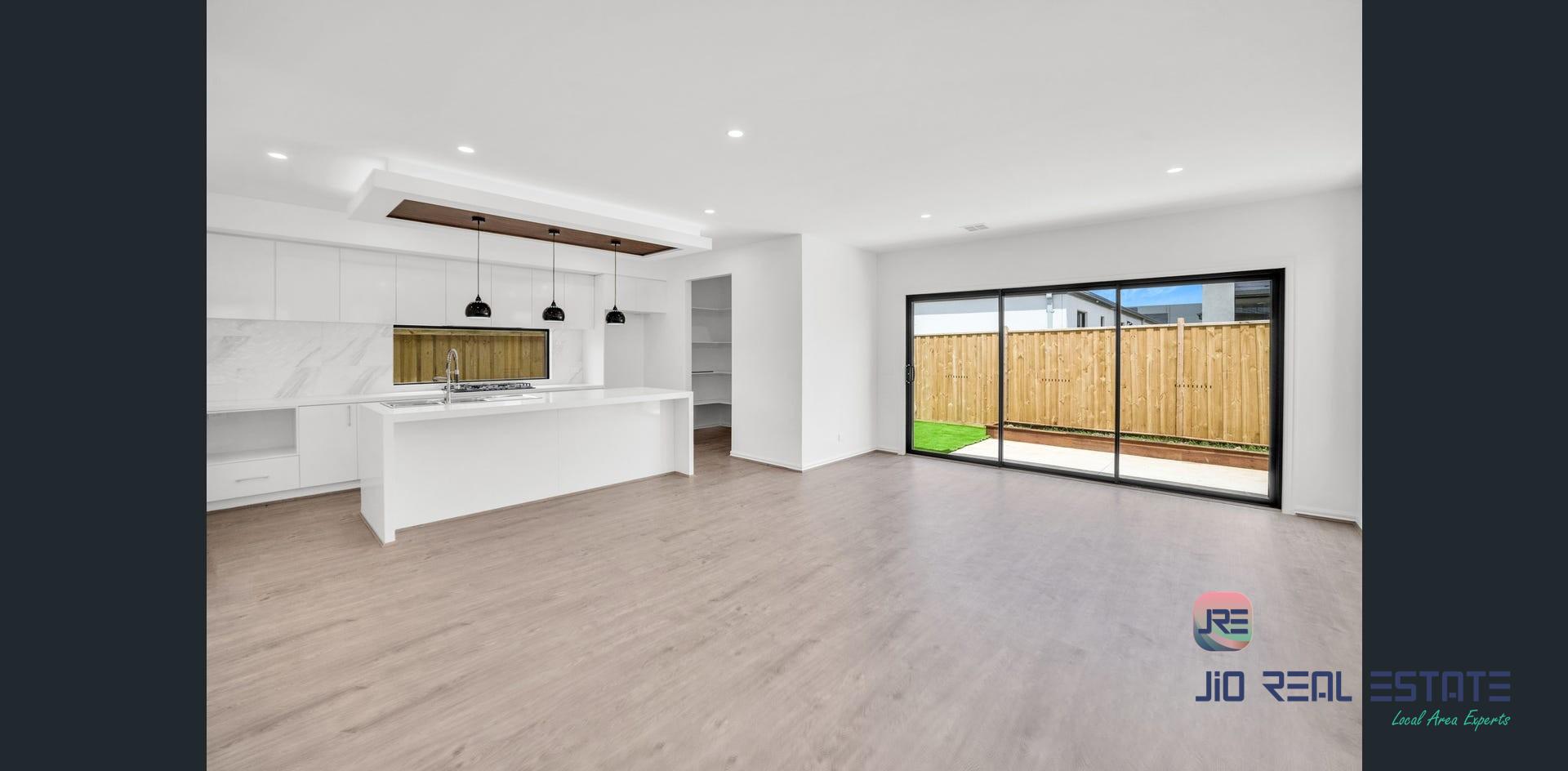 10 Montestella Street, Deanside VIC