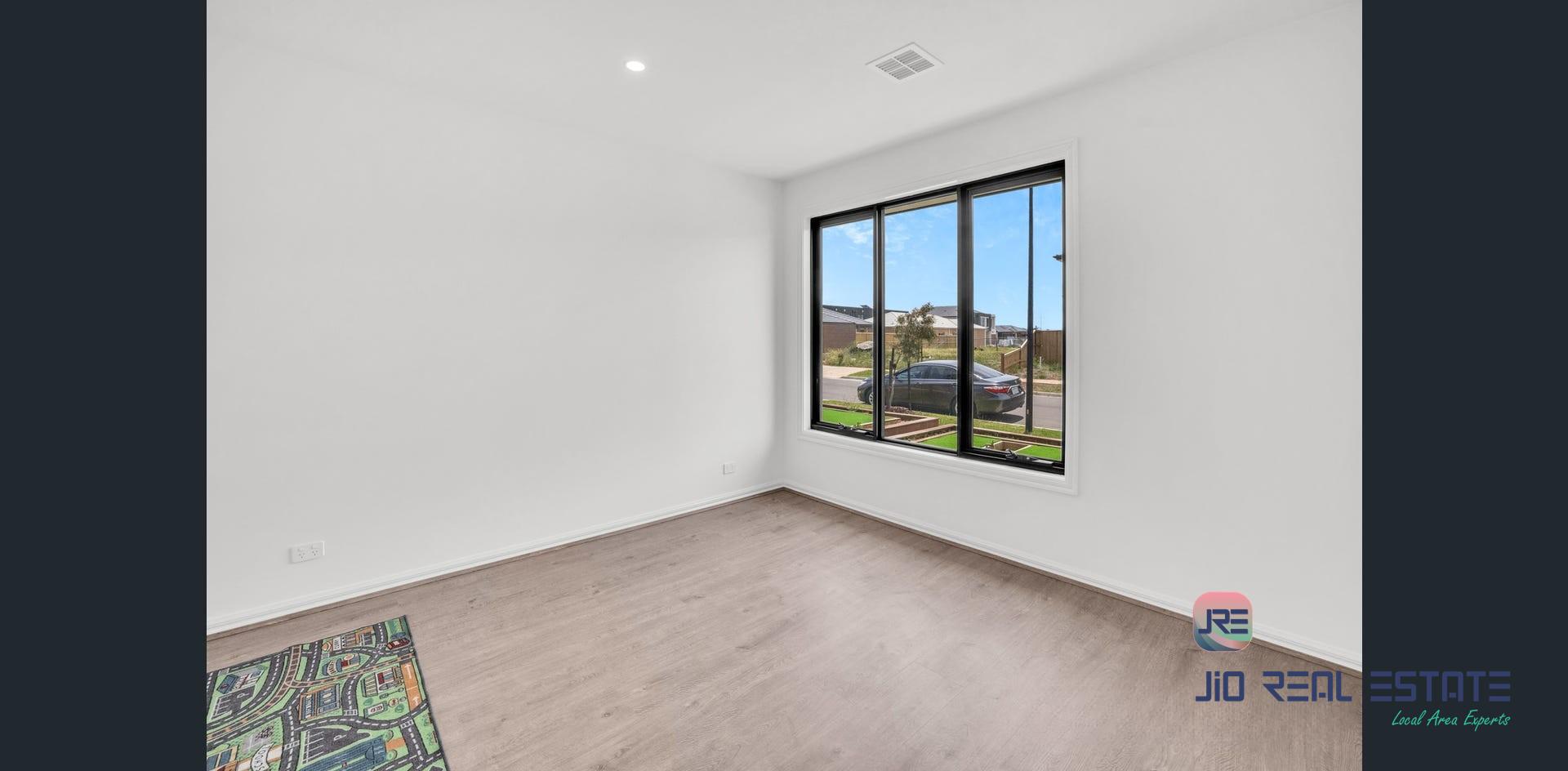 10 Montestella Street, Deanside VIC