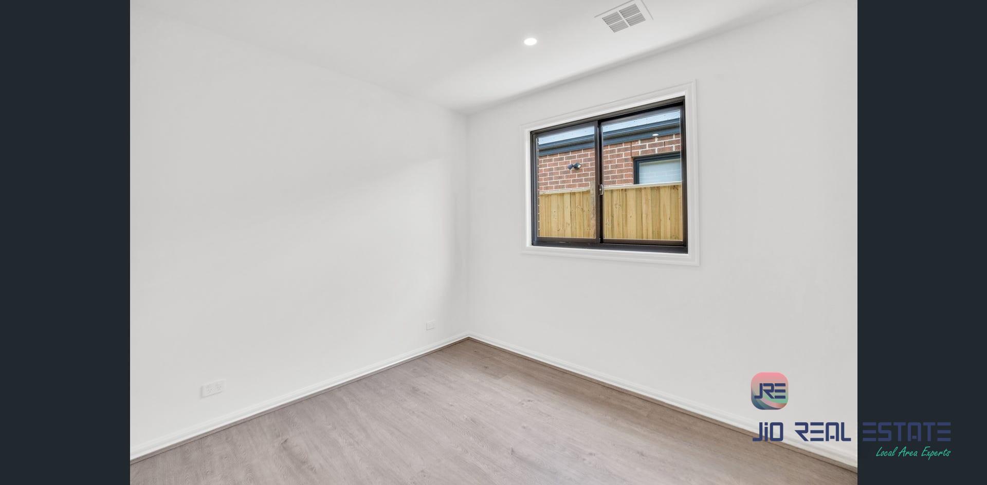 10 Montestella Street, Deanside VIC