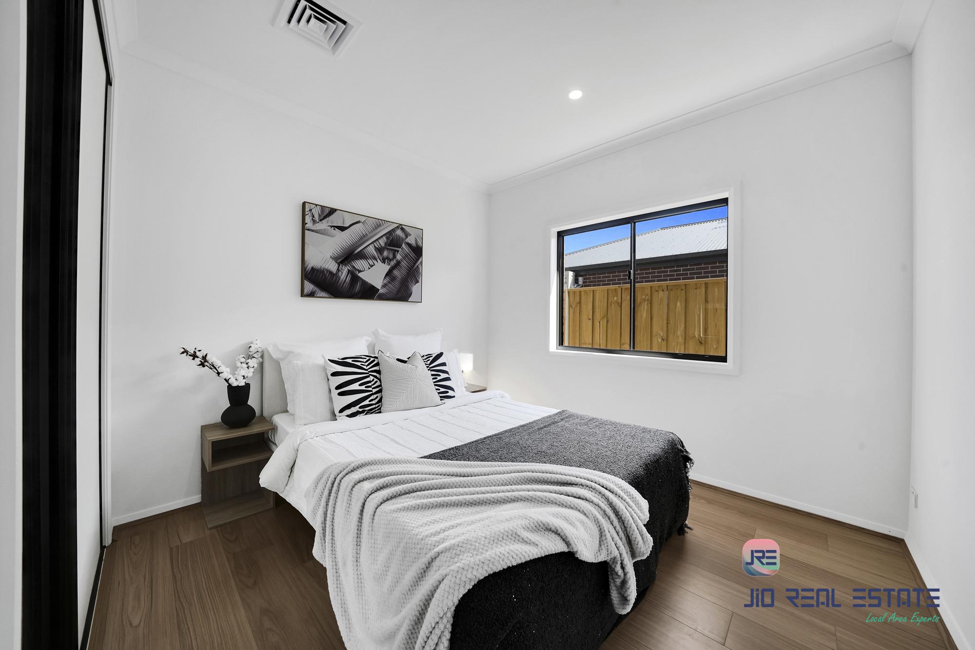 17 Falstaff Street, Fraser Rise VIC