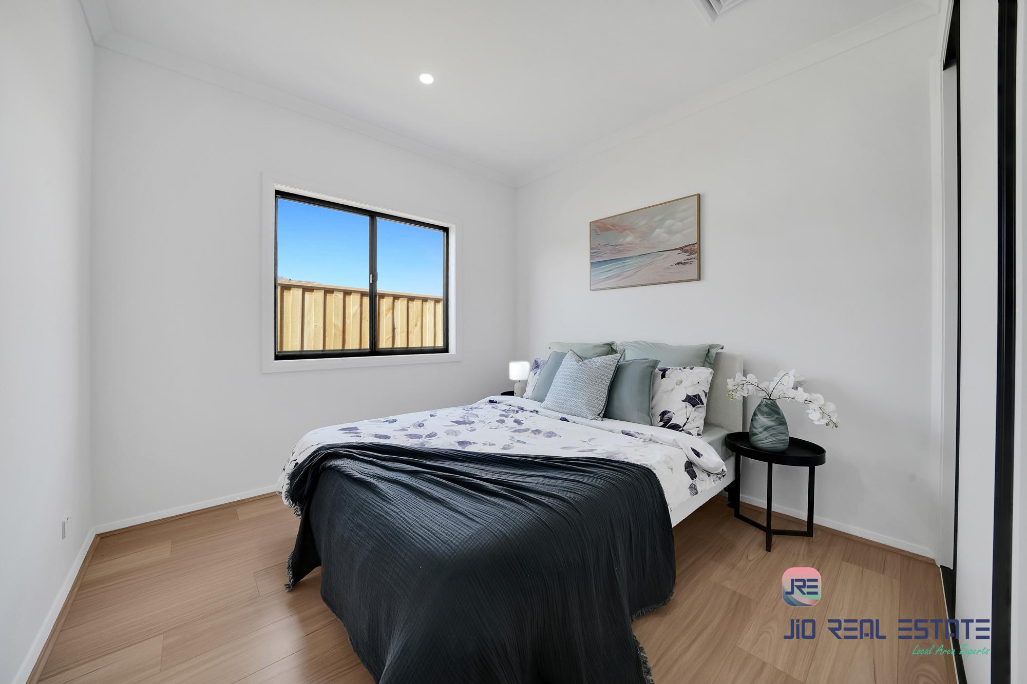 17 Falstaff Street, Fraser Rise VIC