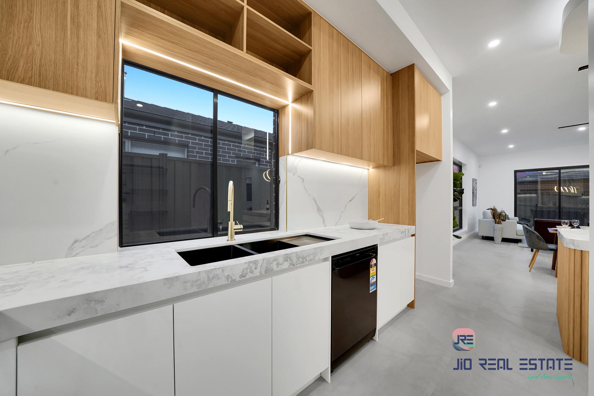 15 Esmeralda Avenue, Tarneit VIC