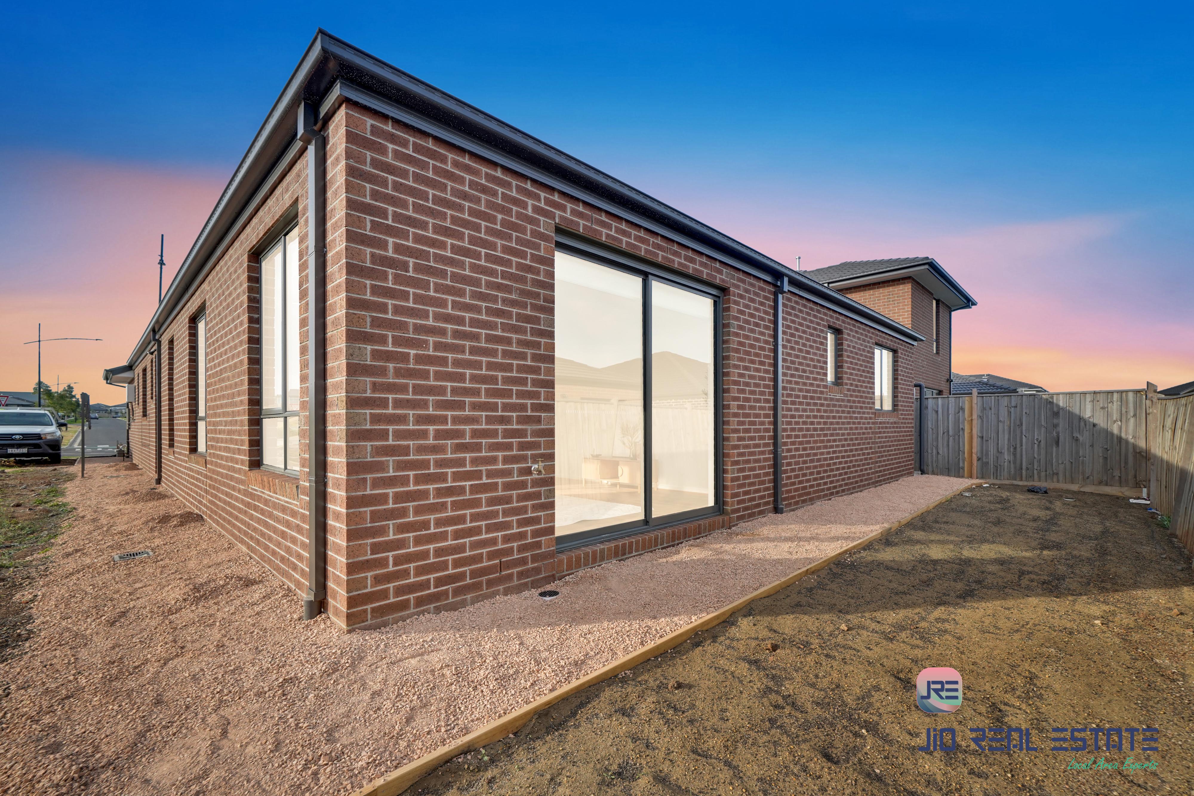 25 Sunnybank Road, Fraser Rise VIC