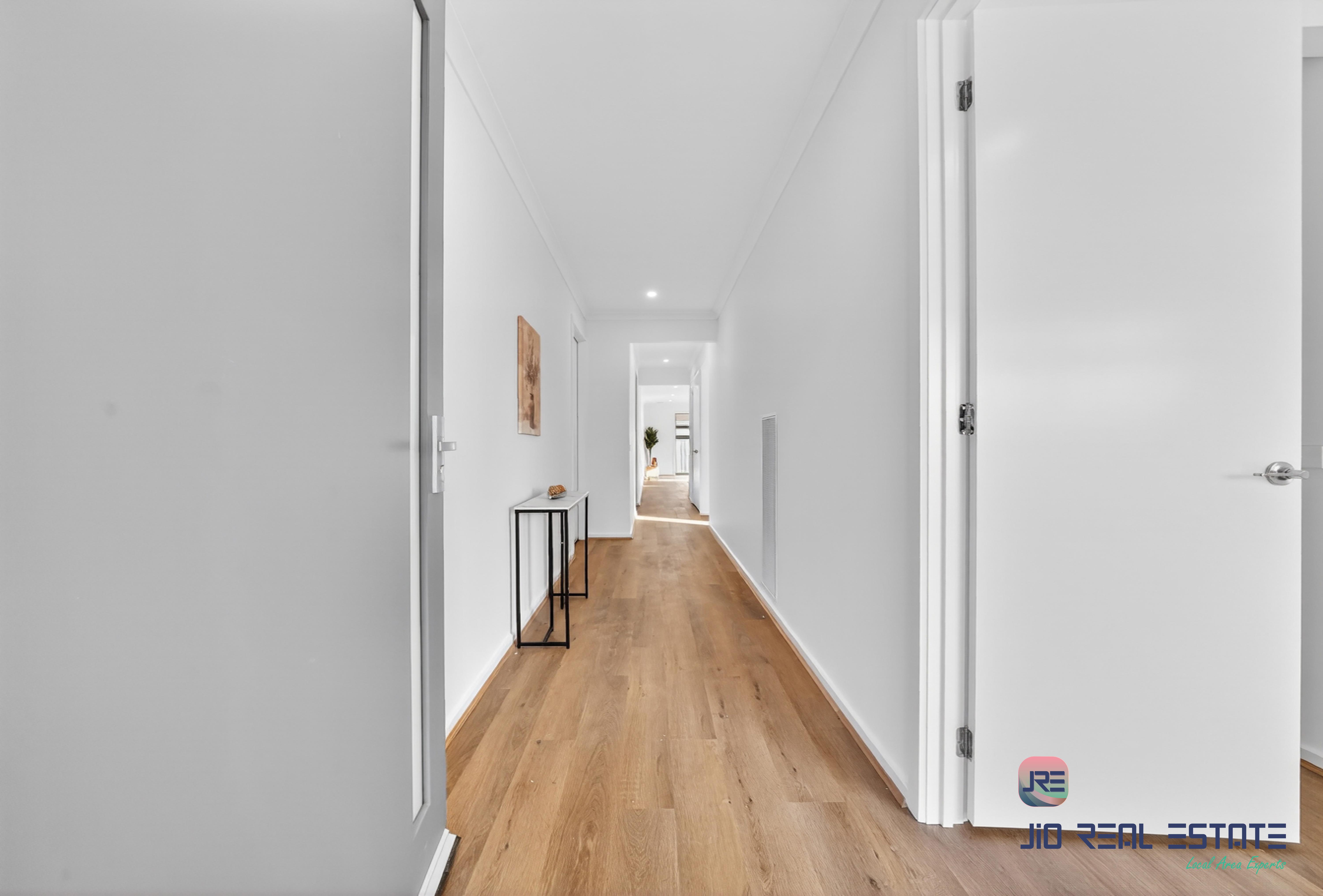 25 Sunnybank Road, Fraser Rise VIC