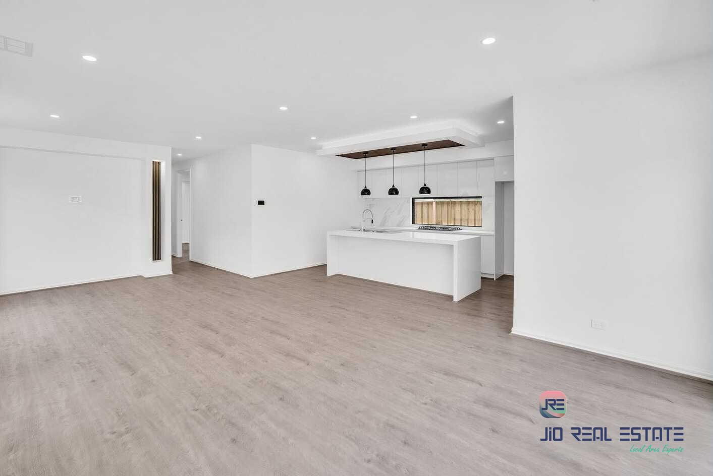 10 Montestella Street, Deanside VIC